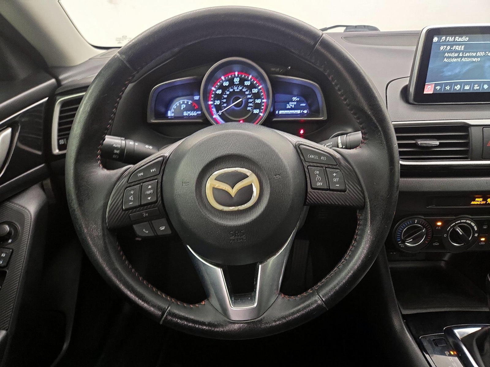 2016 Mazda MAZDA3 i Touring - Photo 11