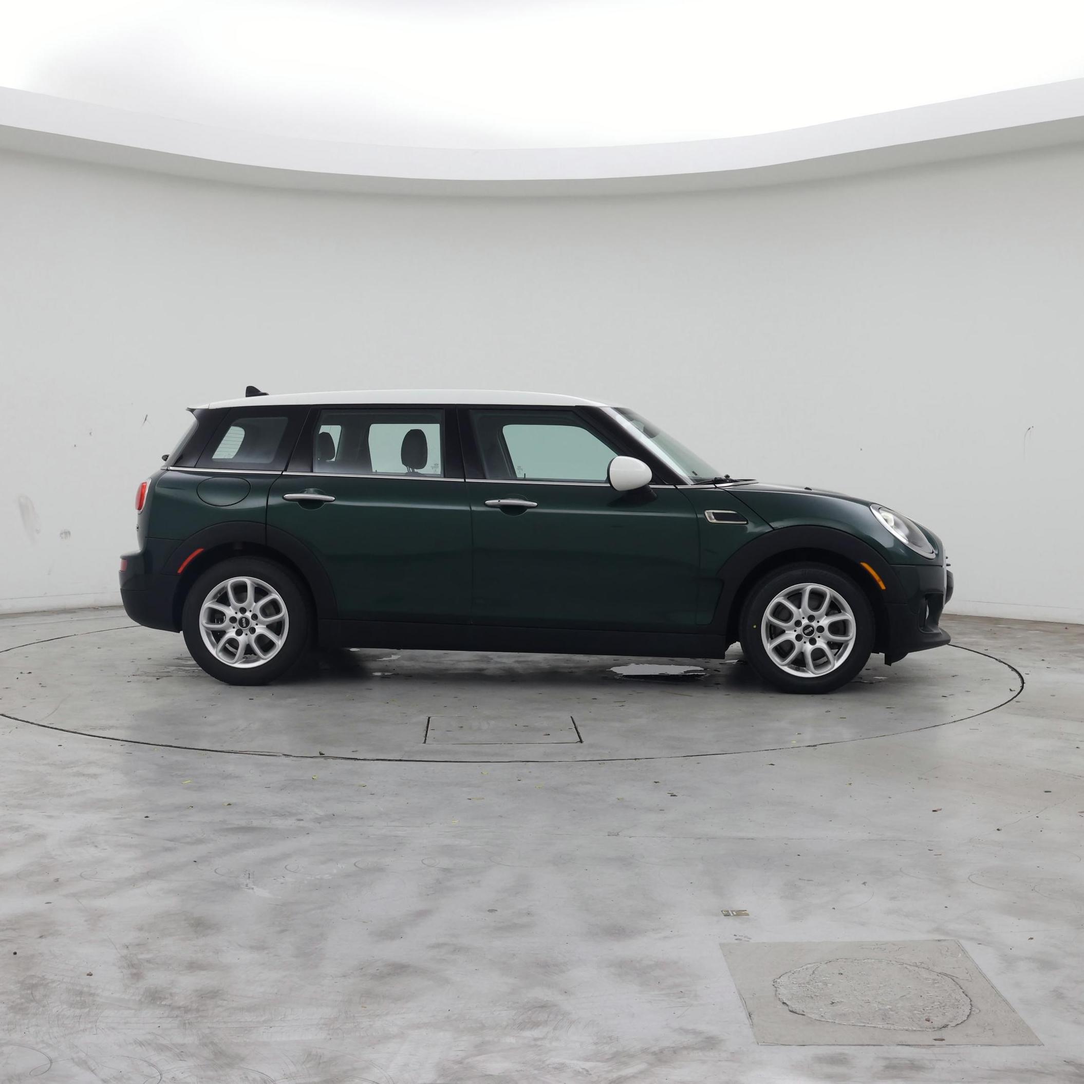 Thumbnail: 2017 MINI Cooper Clubman - 7