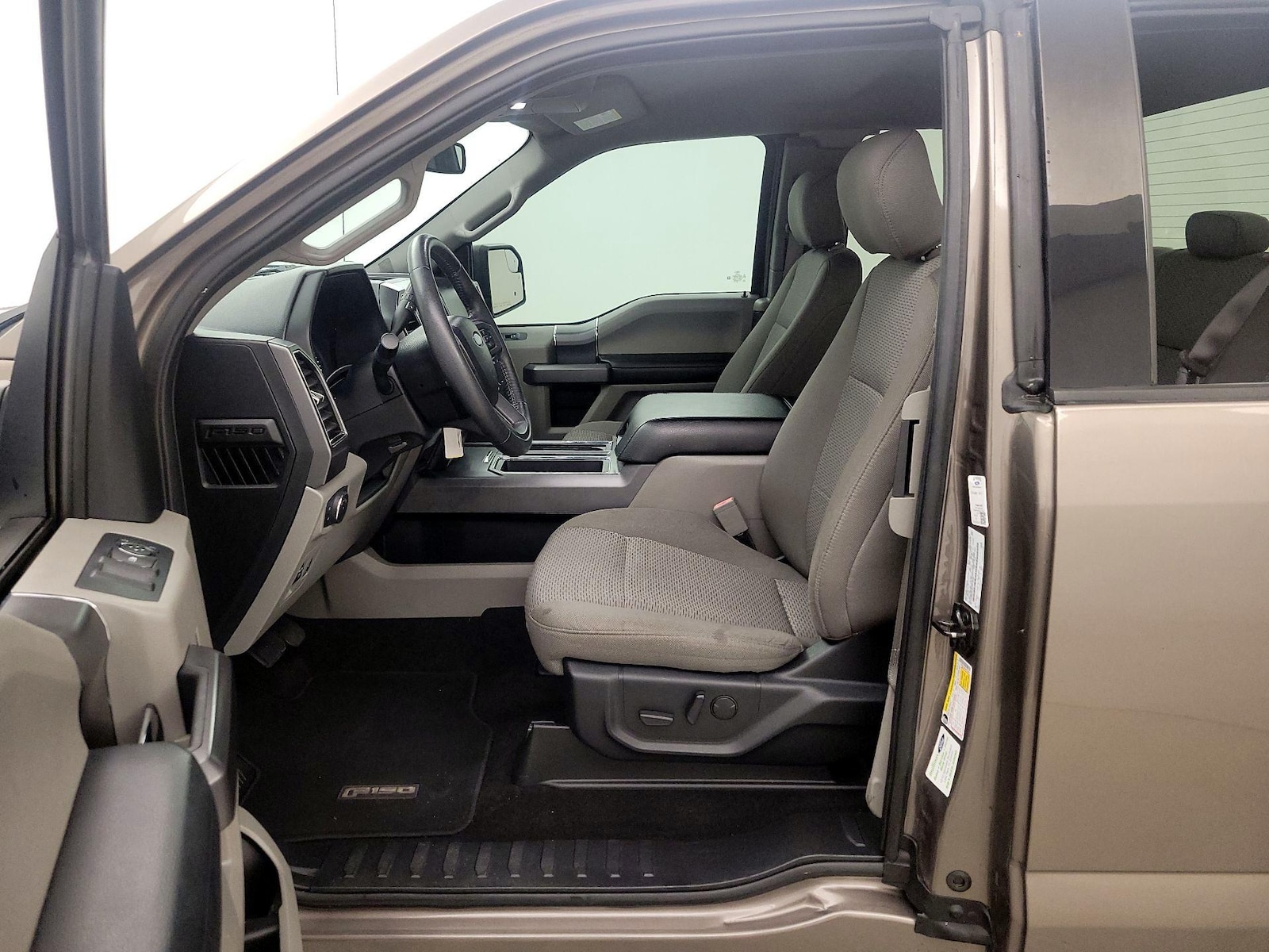 2020 Ford F-150 XLT - Photo 12