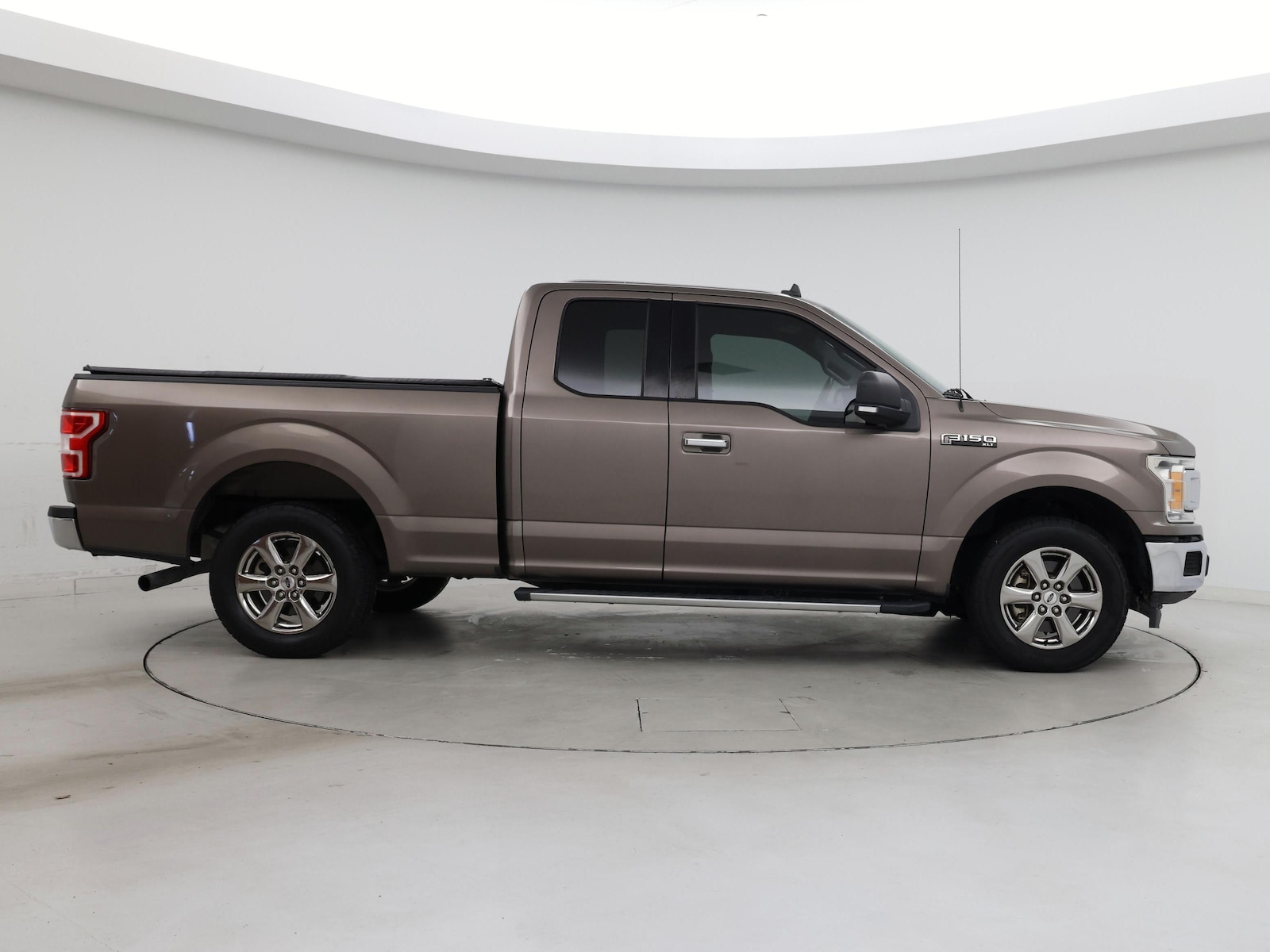 2020 Ford F-150 XLT - Photo 8