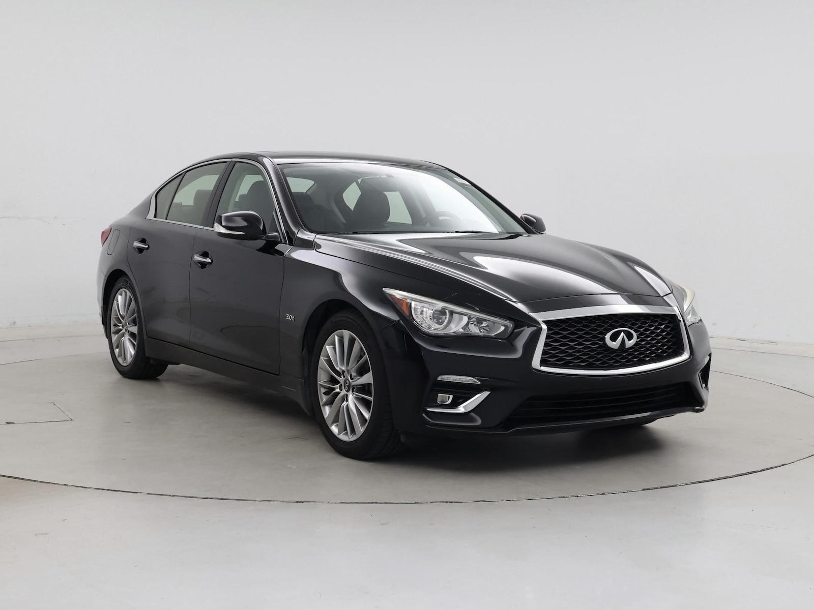 2018 INFINITI Q50 LUXE - Photo 2