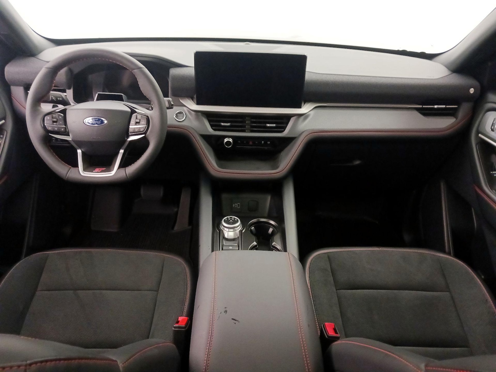 2026 Ford Explorer ST - Photo 10