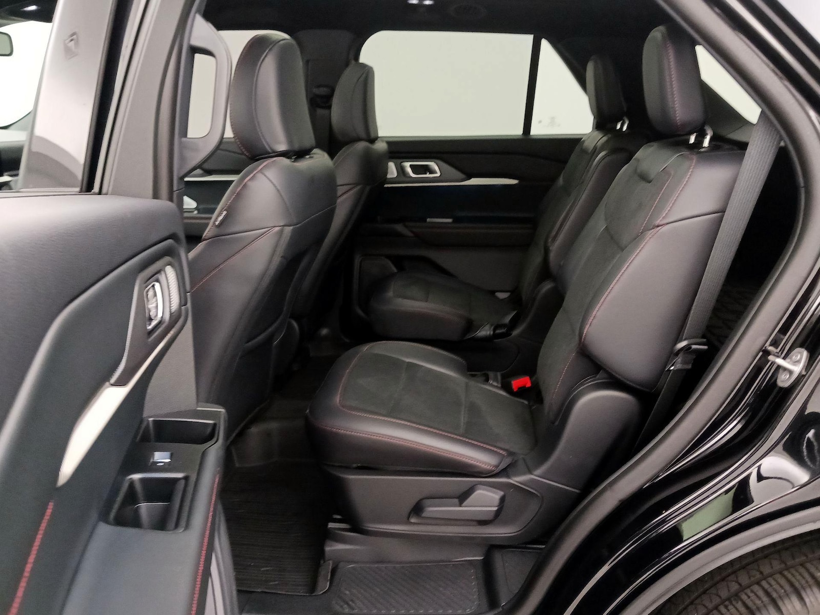 2026 Ford Explorer ST - Photo 22