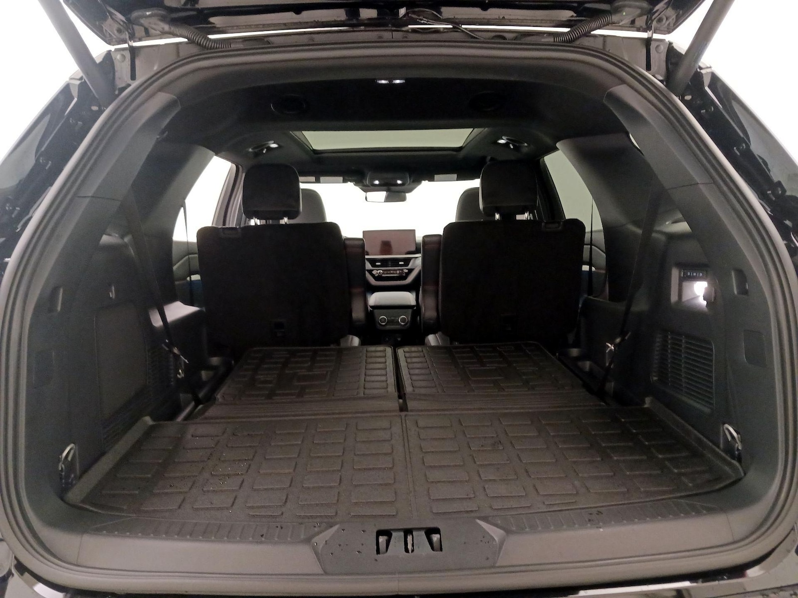2026 Ford Explorer ST - Photo 25