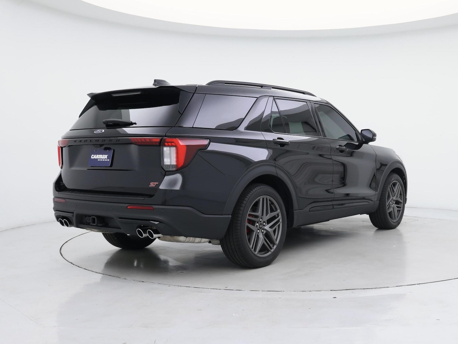2026 Ford Explorer ST - Photo 9