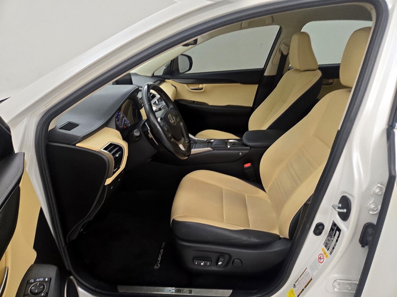 Power Seat(s) & Side Airbags