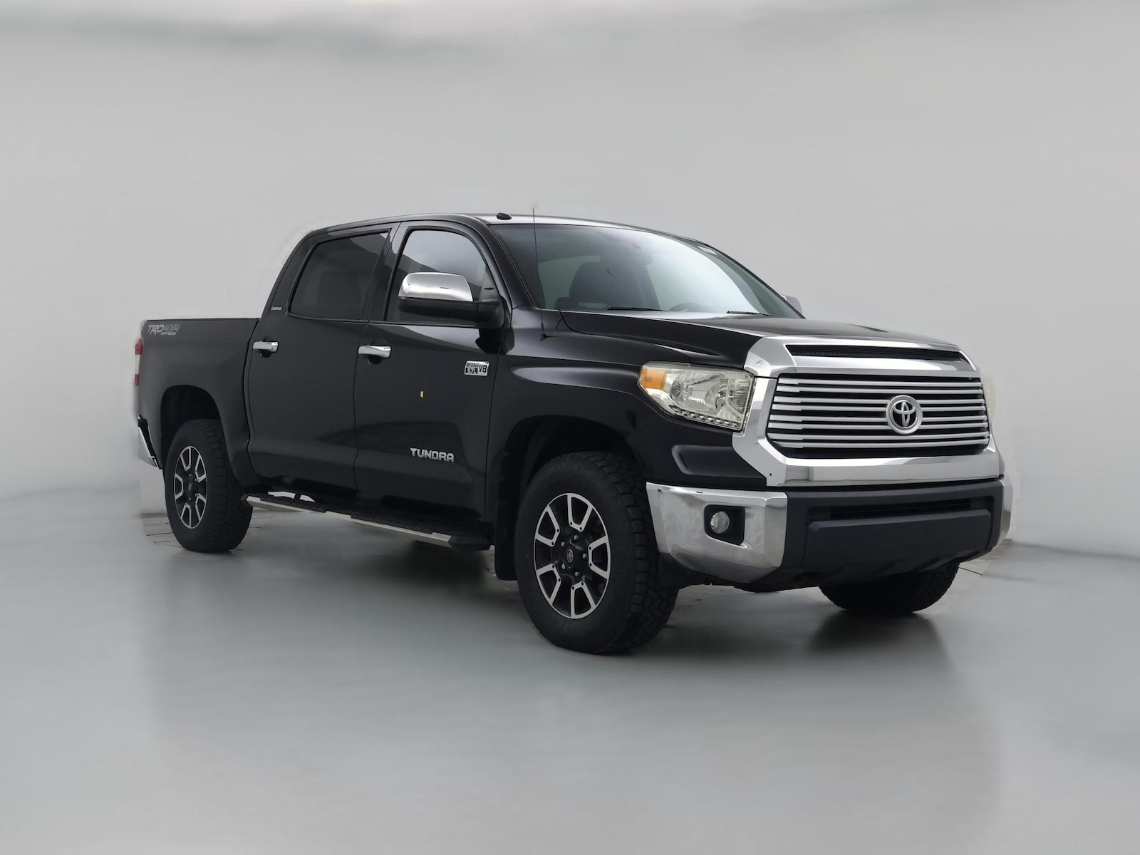 Bed Cover, Bed Liner, Tow Hitch