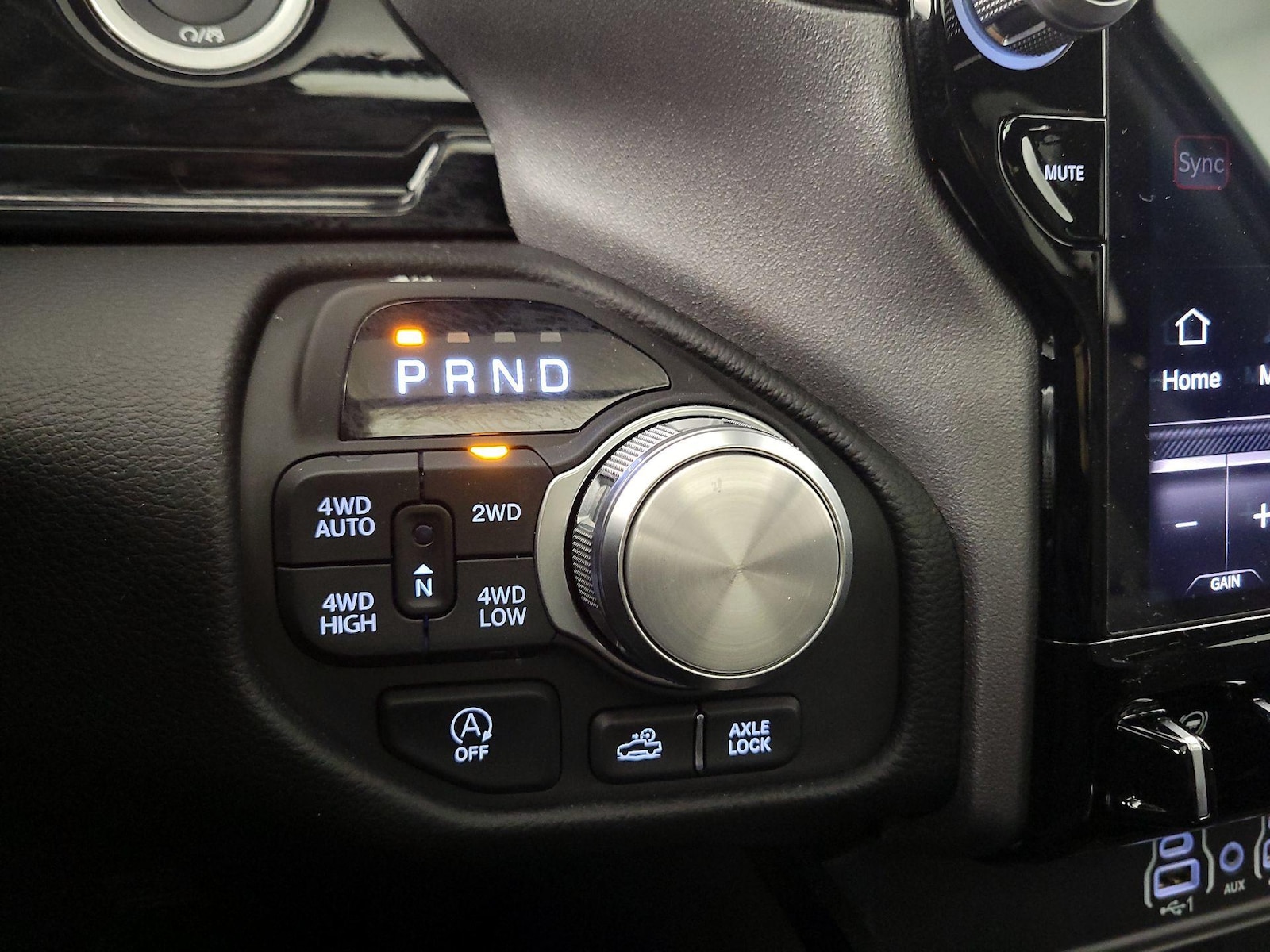 2025 RAM Ram 1500 Pickup Rebel - Photo 18