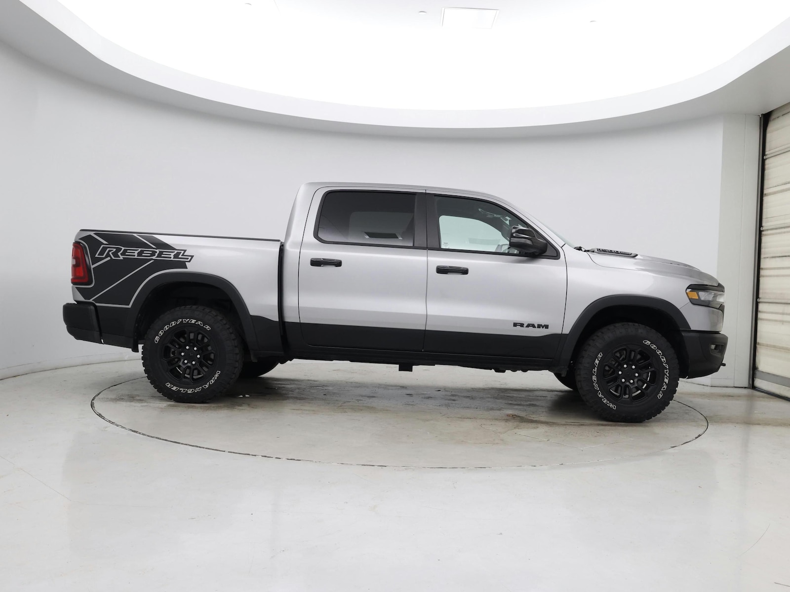 2025 RAM Ram 1500 Pickup Rebel - Photo 8