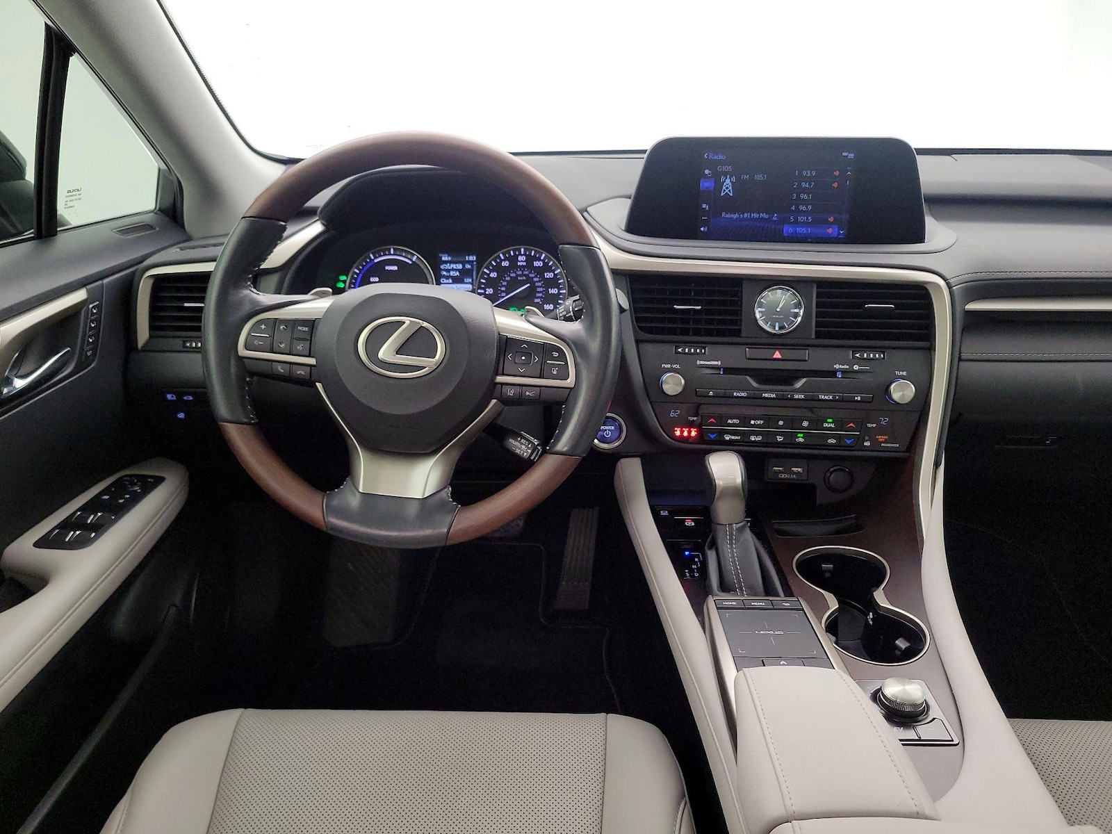 2021 Lexus RX Hybrid 450h - Photo 11