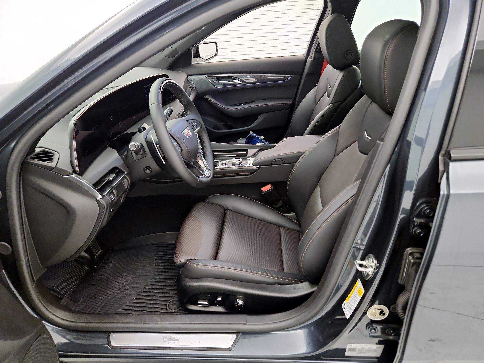 Thumbnail: 2026 Cadillac CT5 - 11