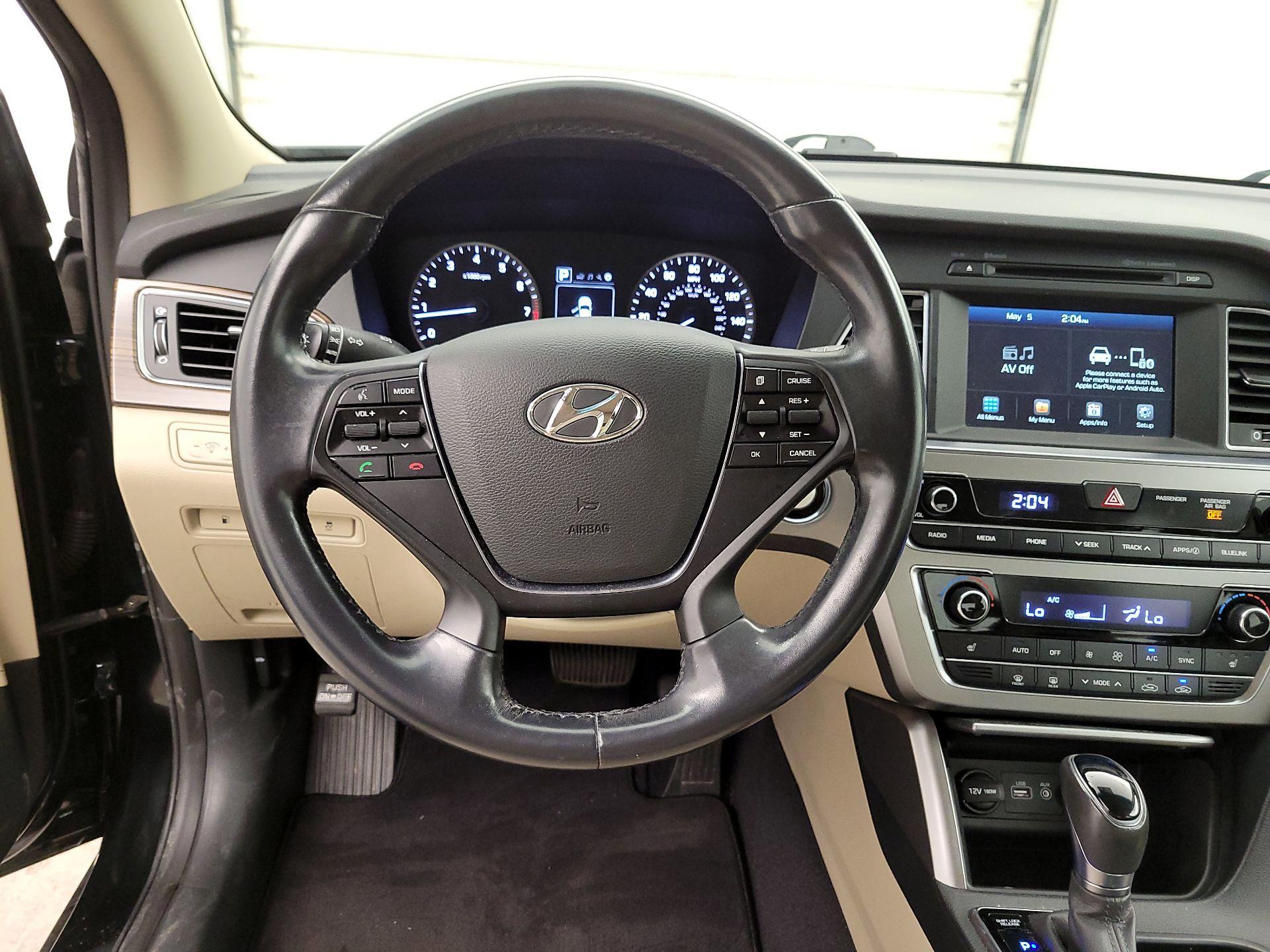 Thumbnail: 2017 Hyundai Sonata - 10