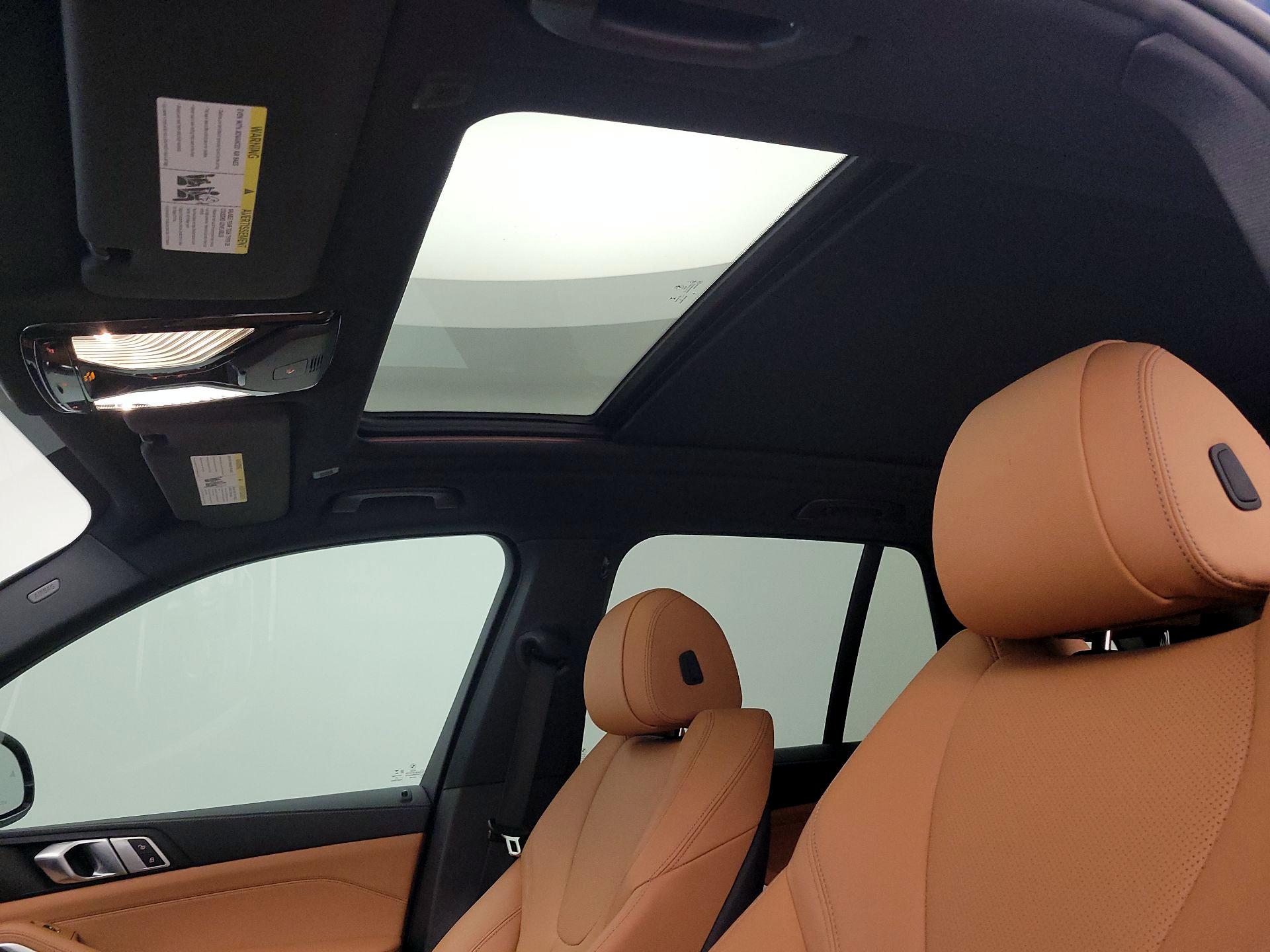 Thumbnail: 2022 BMW X5 - 20