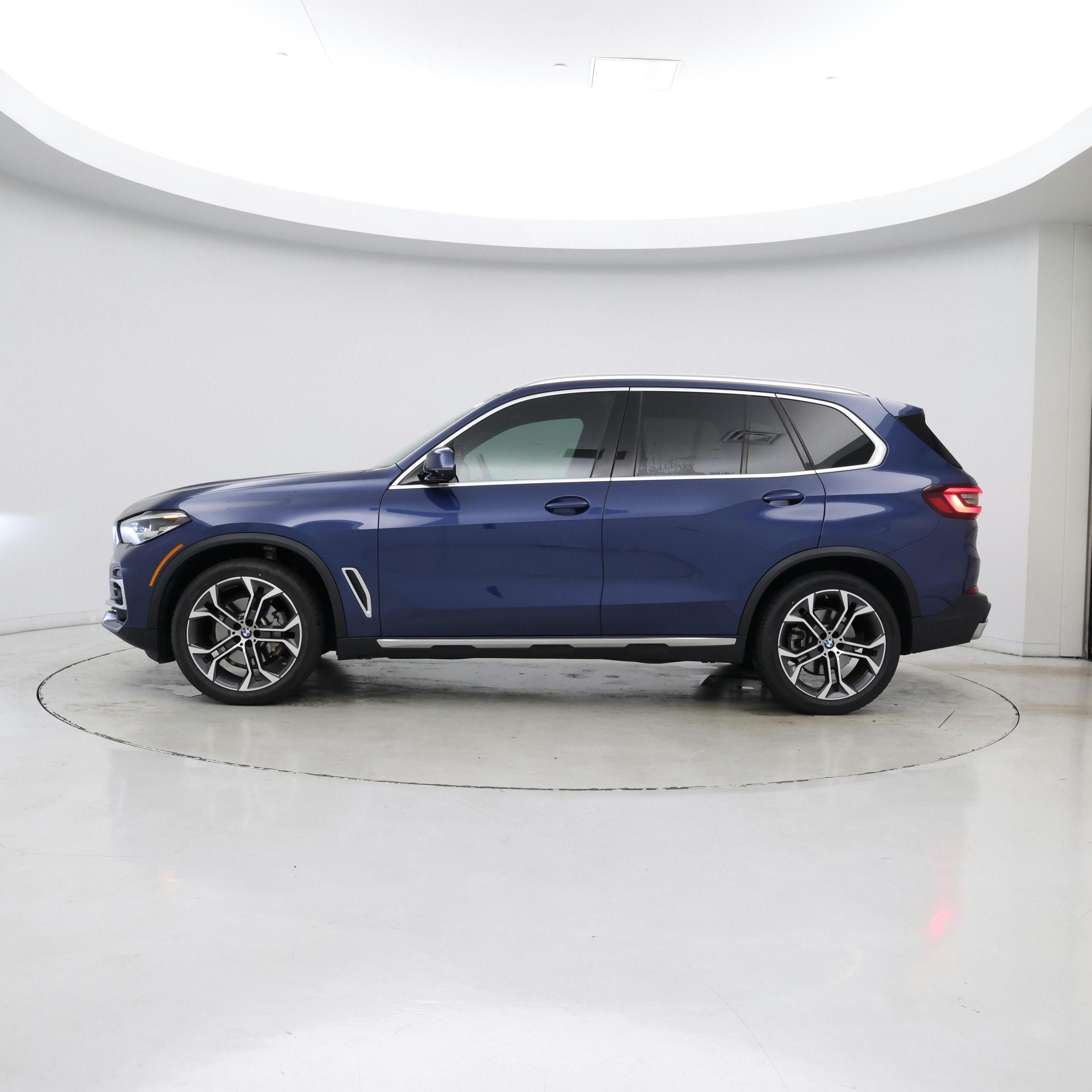 Thumbnail: 2022 BMW X5 - 3
