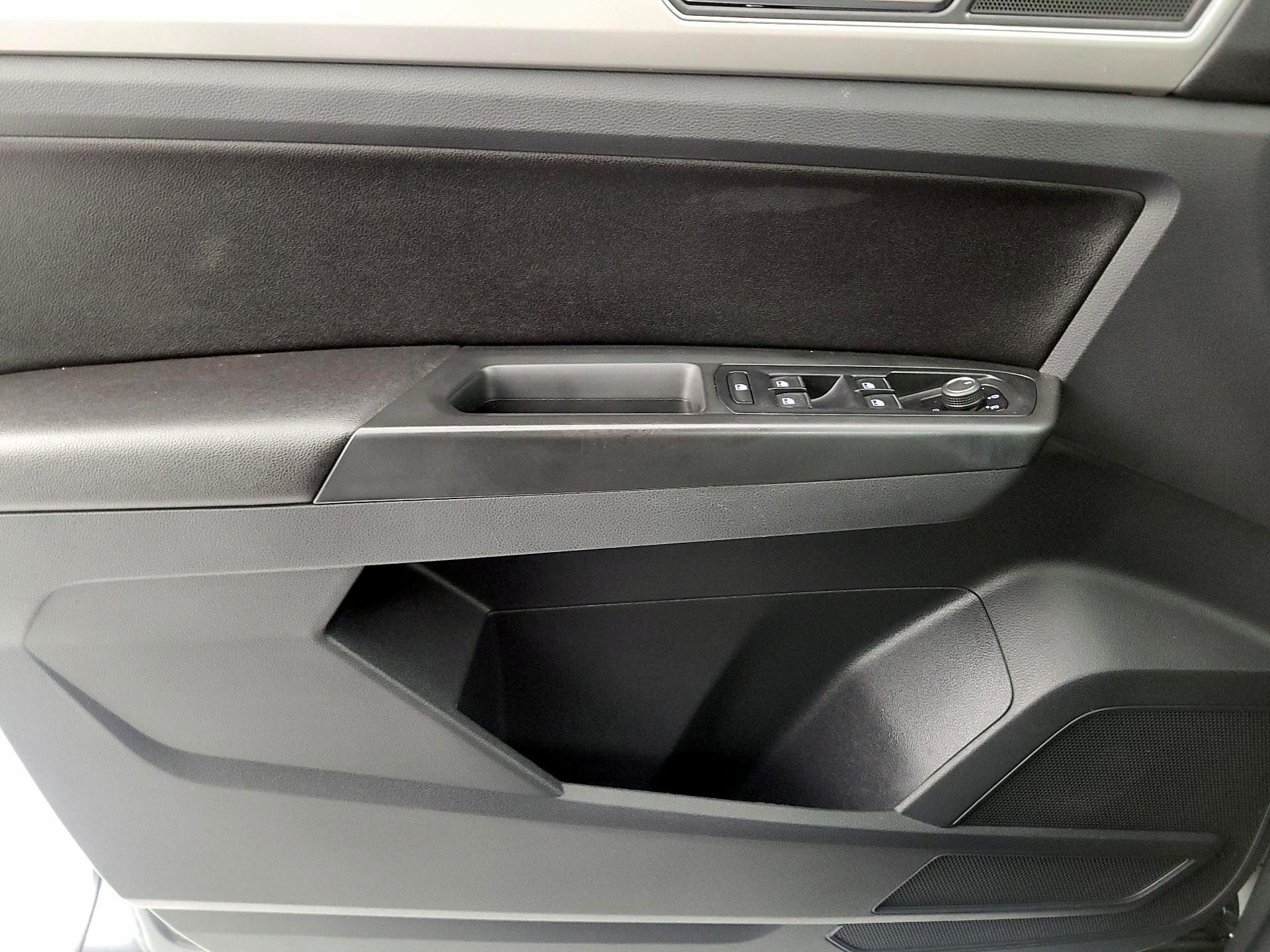 Thumbnail: 2018 Volkswagen Atlas - 12