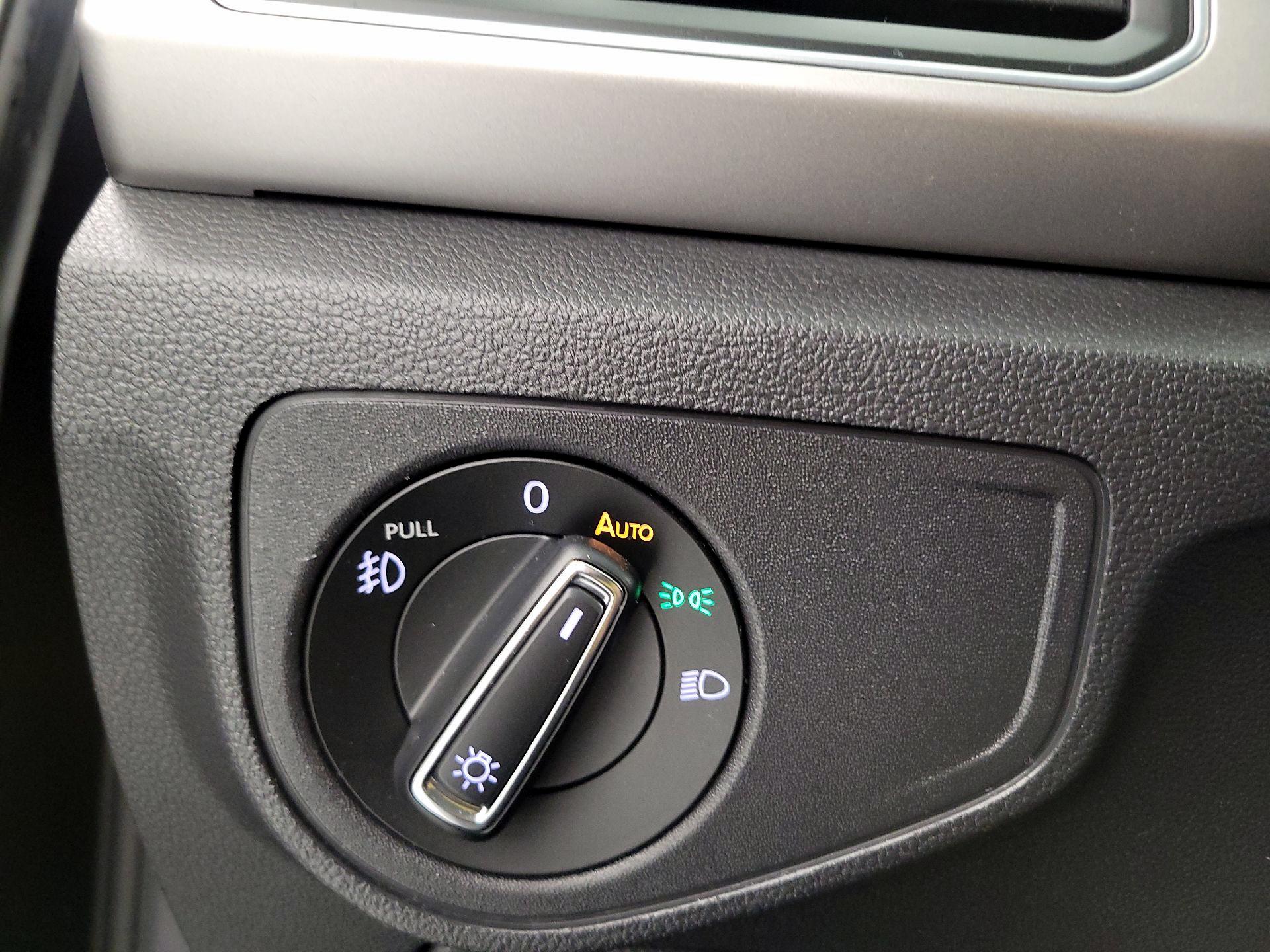 Thumbnail: 2018 Volkswagen Atlas - 13