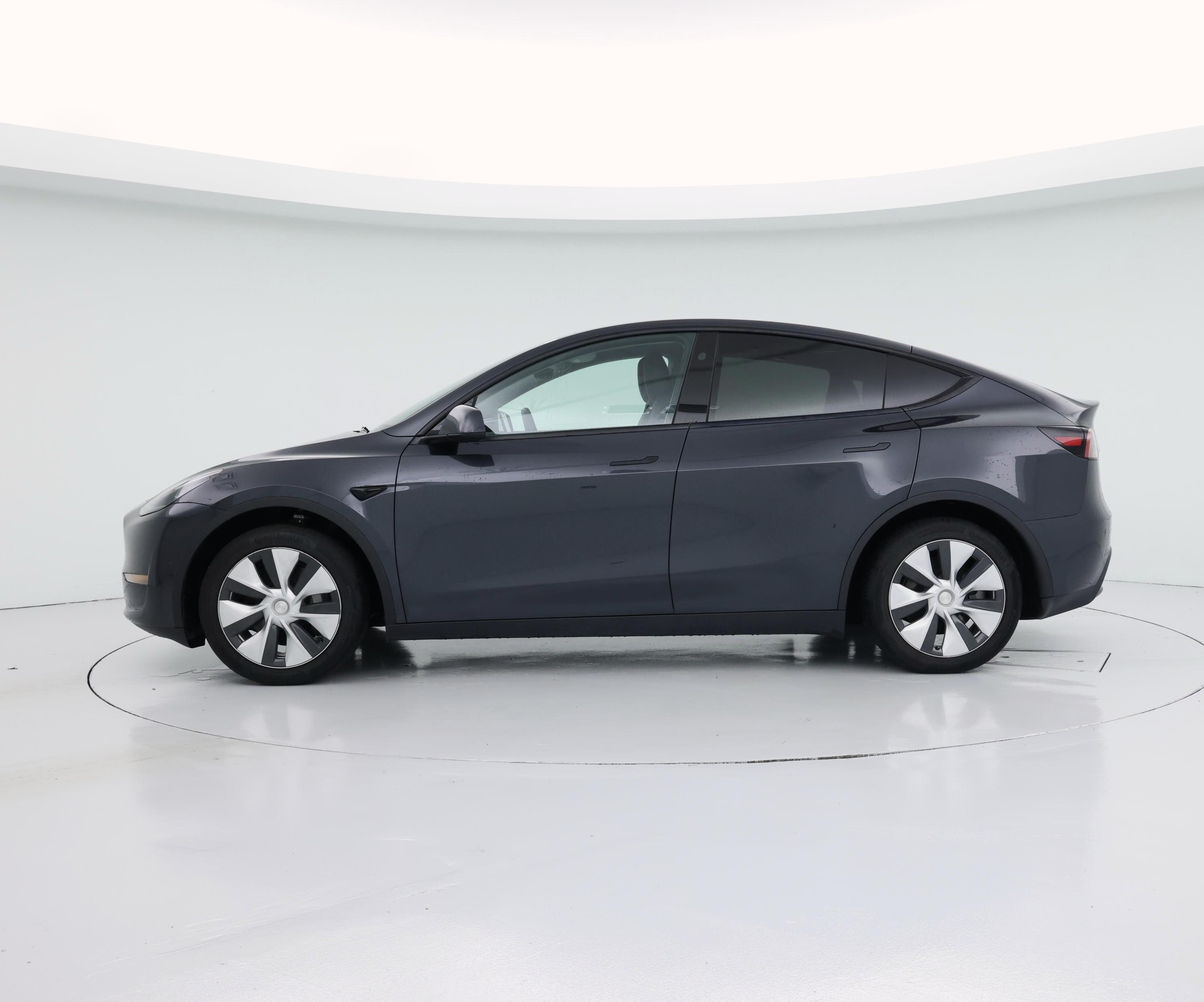 Thumbnail: 2024 Tesla Model Y - 3