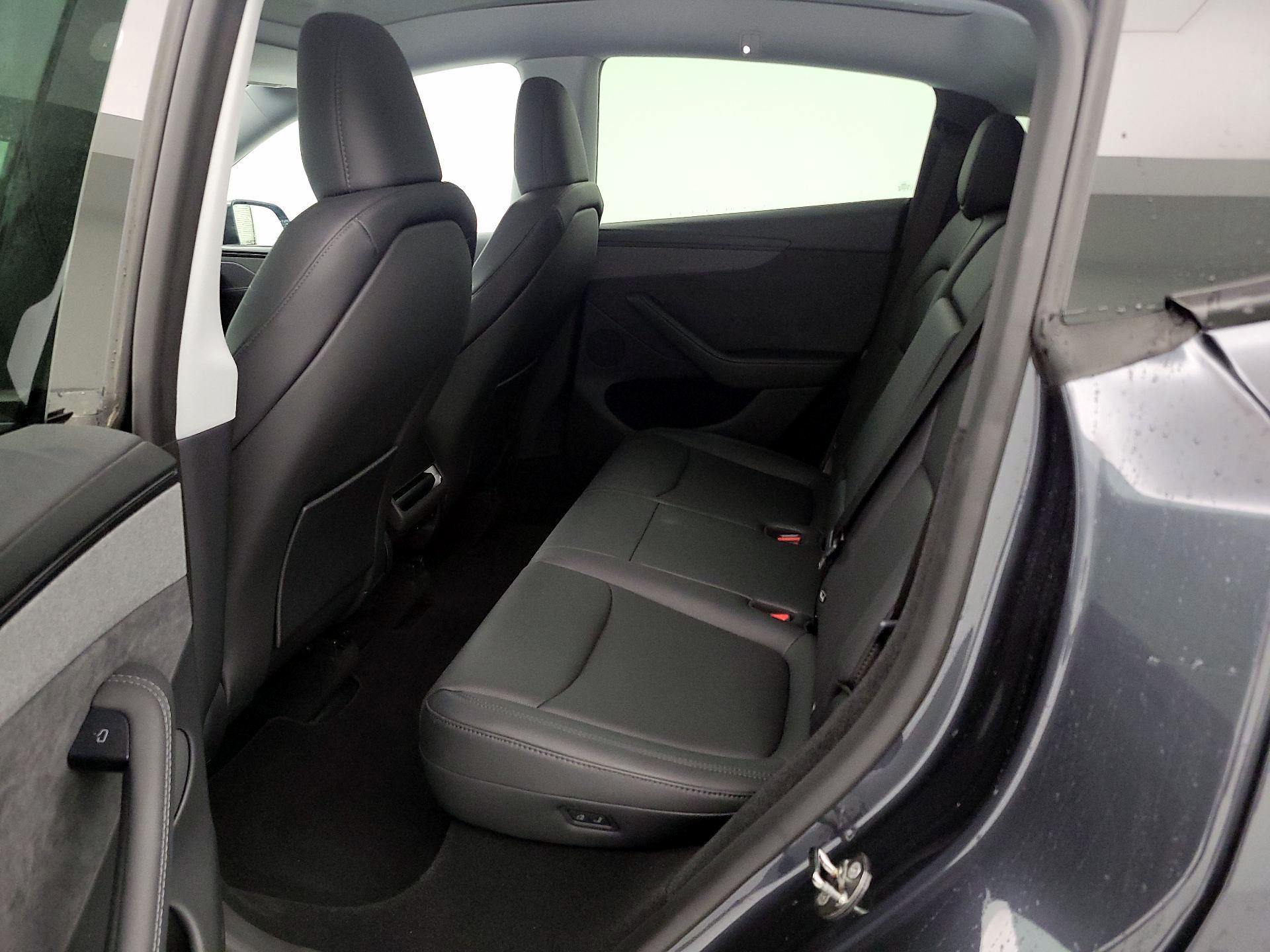 Thumbnail: 2026 Tesla Model Y - 19