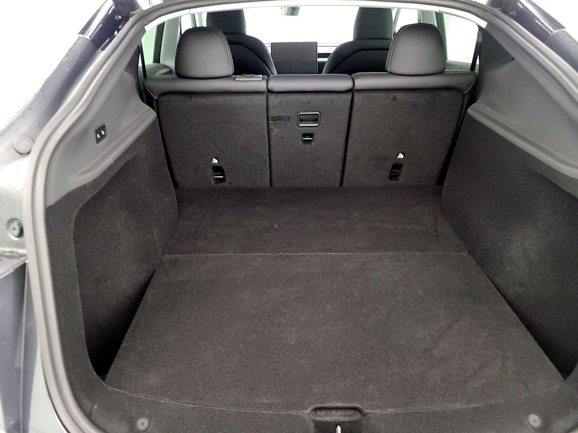 Thumbnail: 2026 Tesla Model Y - 20