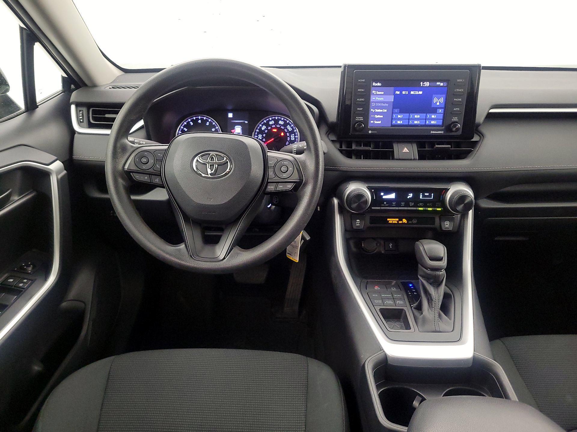 Thumbnail: 2020 Toyota RAV4 - 10