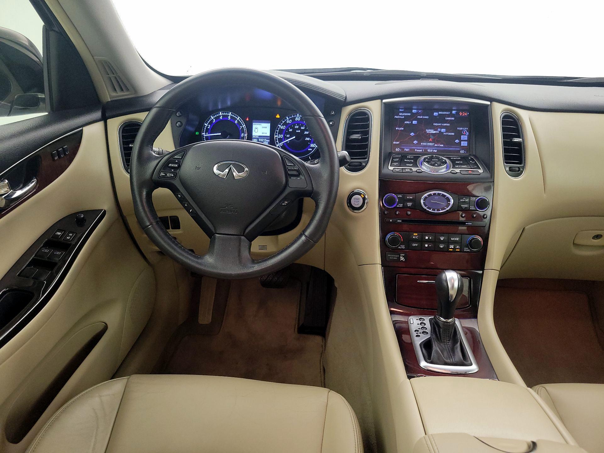 Thumbnail: 2017 INFINITI QX50 - 10