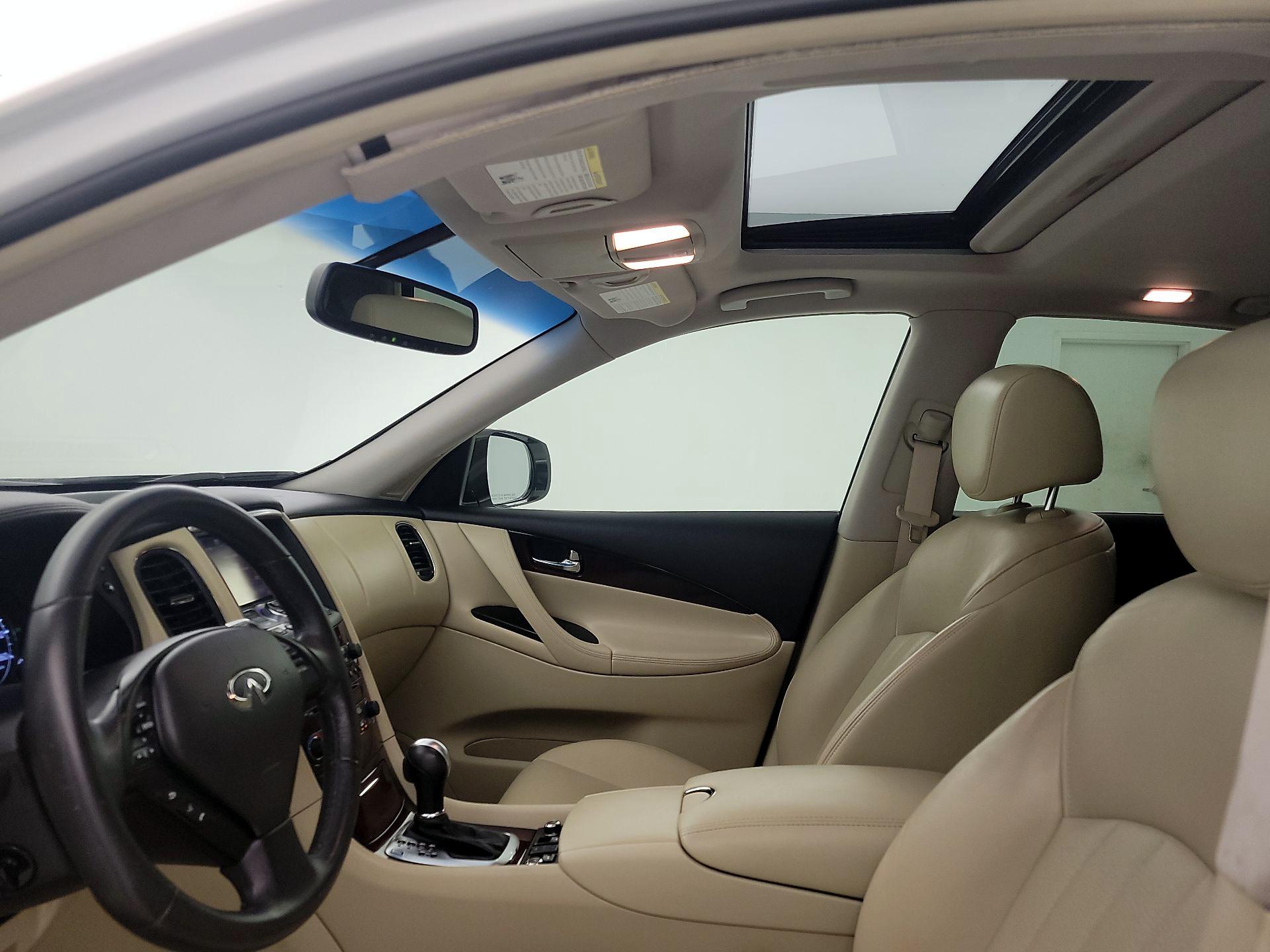 Thumbnail: 2017 INFINITI QX50 - 20