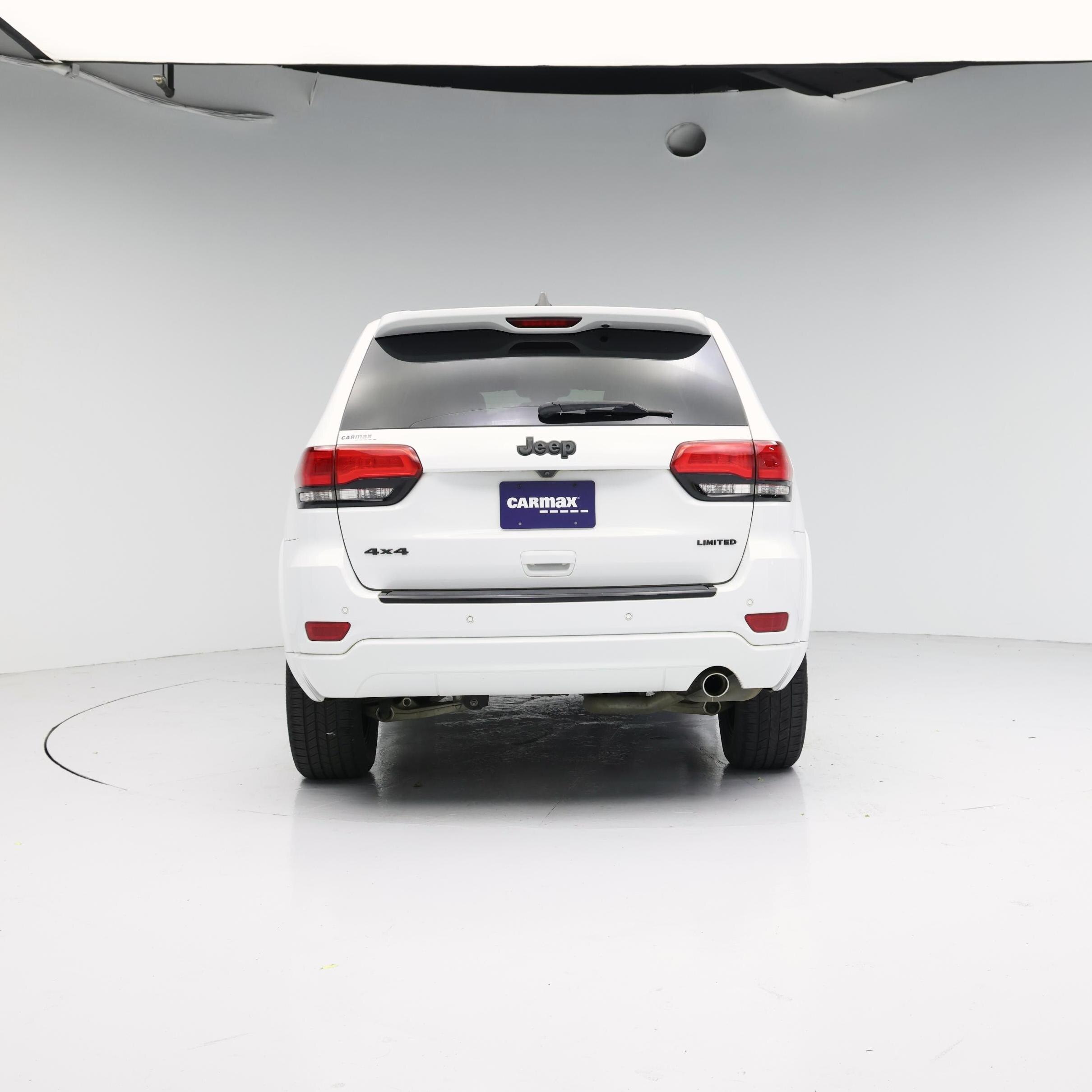 Thumbnail: 2017 Jeep Grand Cherokee - 6