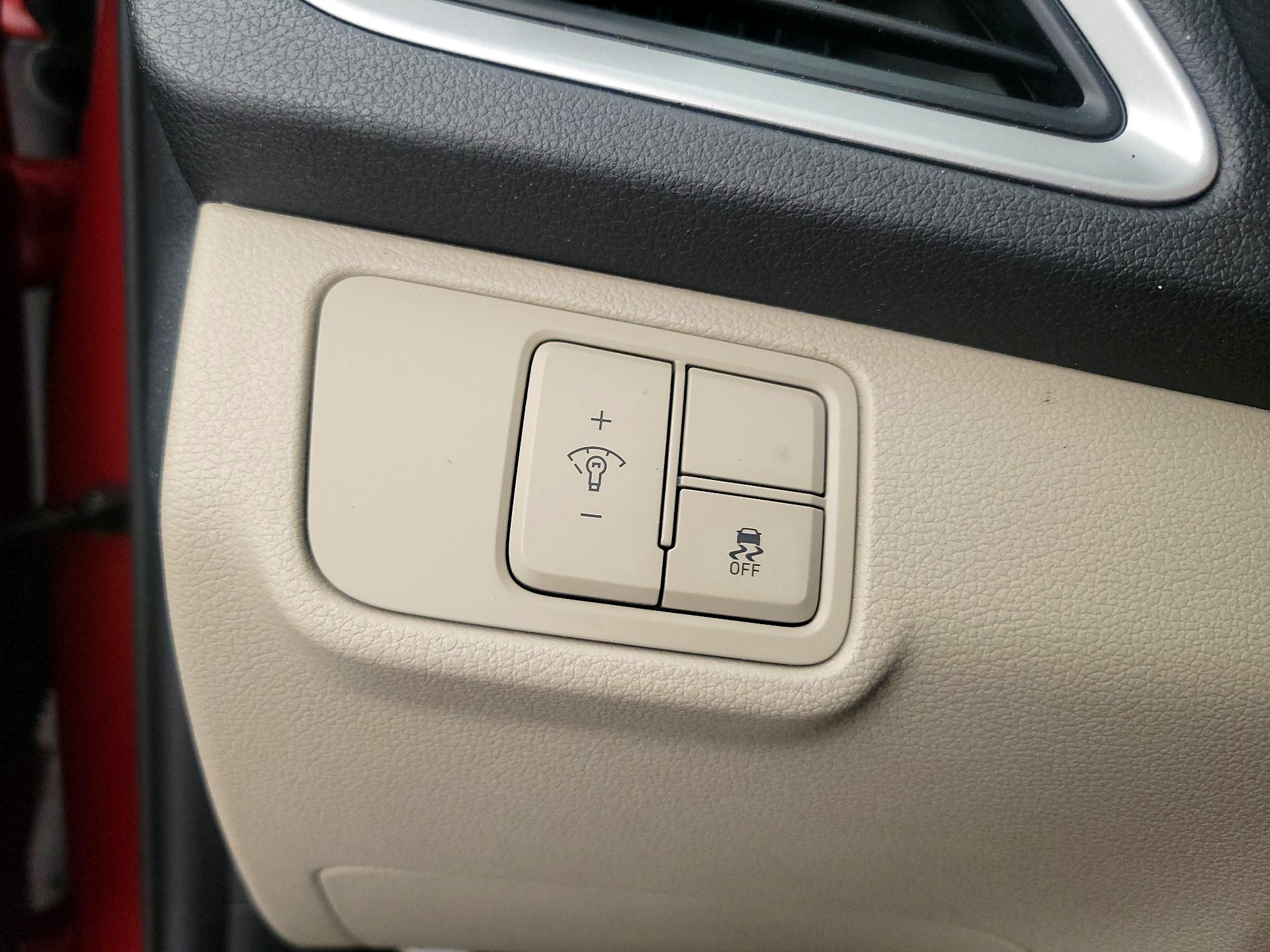 Thumbnail: 2021 Hyundai Accent - 13