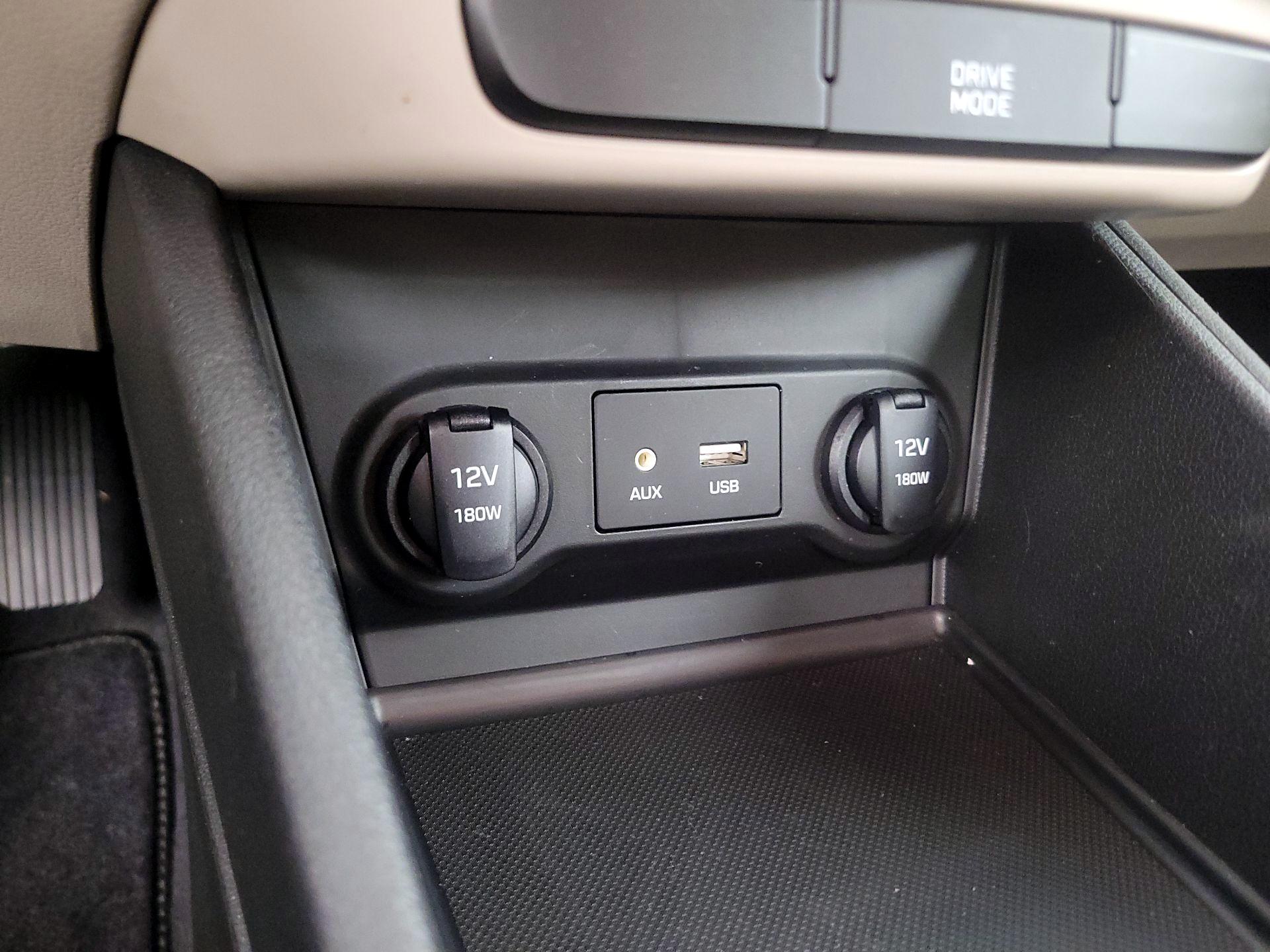 Thumbnail: 2021 Hyundai Accent - 18