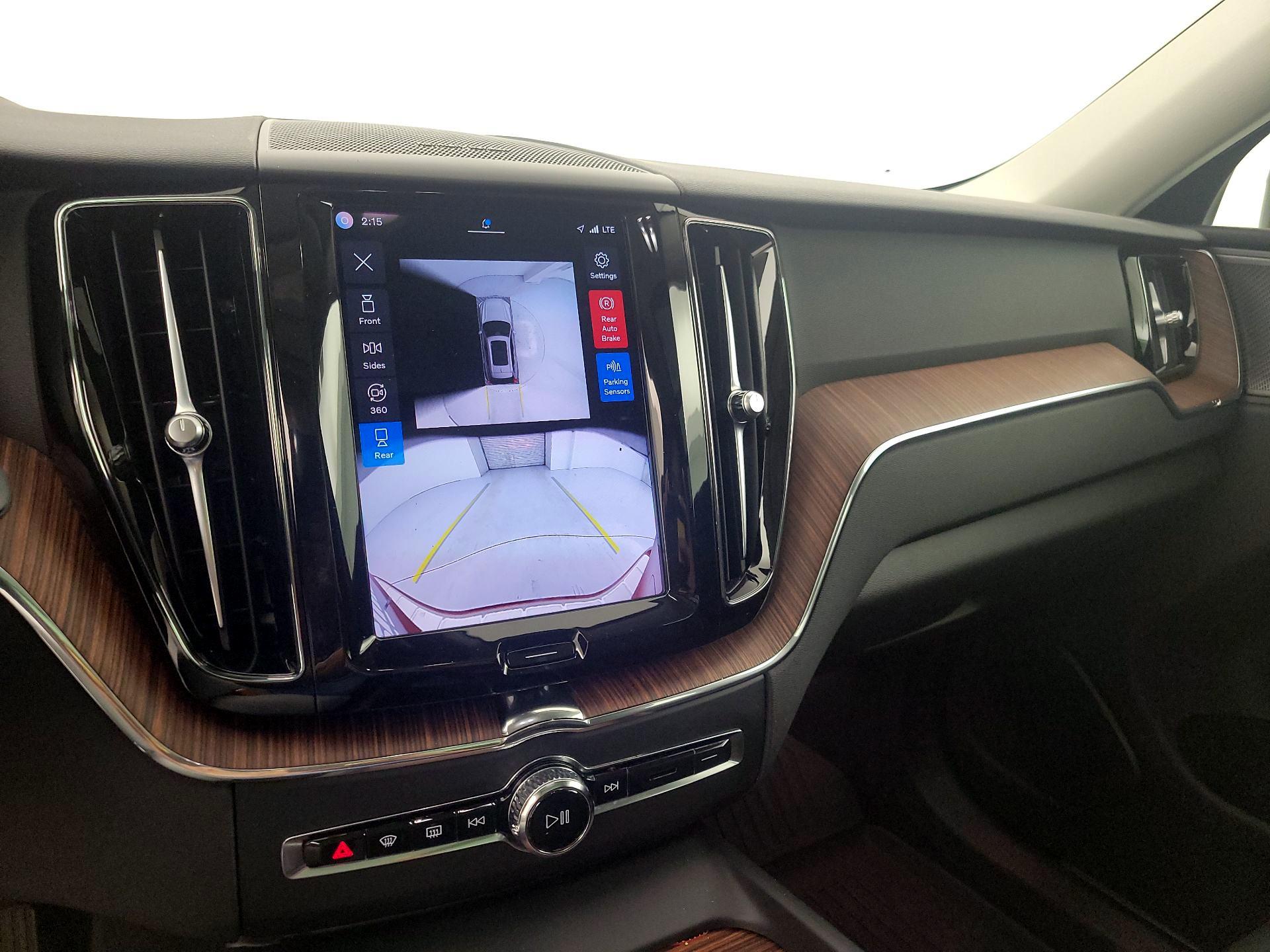 Thumbnail: 2024 Volvo XC60 - 15