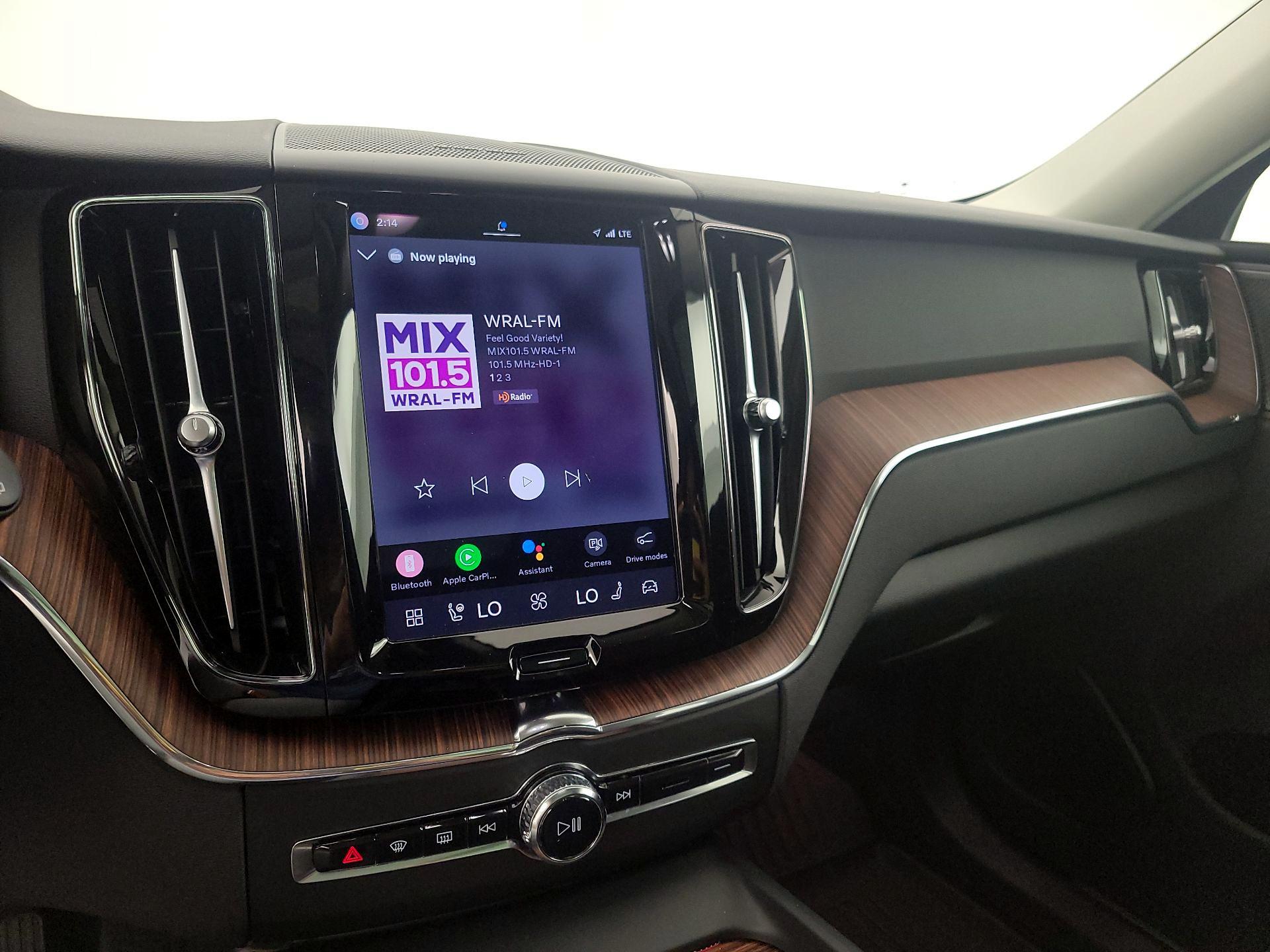 Thumbnail: 2024 Volvo XC60 - 16