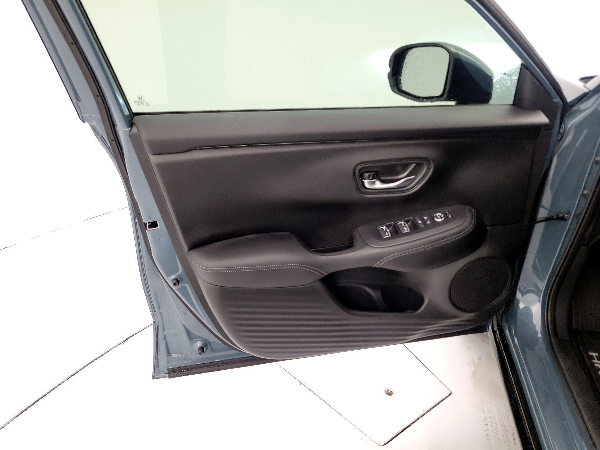 Thumbnail: 2025 Honda HR-V - 12