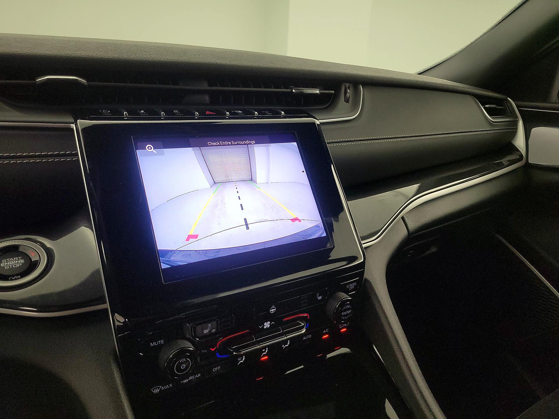 Thumbnail: 2022 Jeep Grand Cherokee - 14