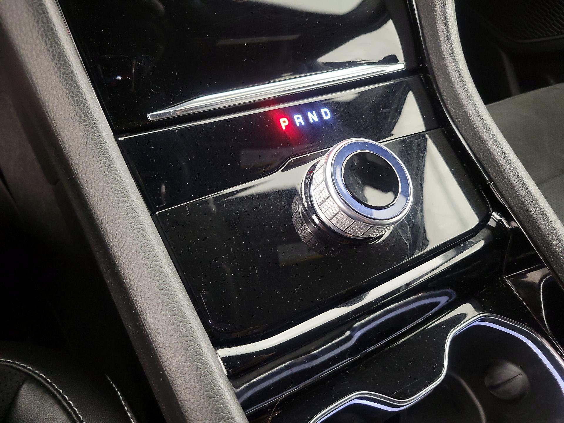 Thumbnail: 2022 Jeep Grand Cherokee - 17