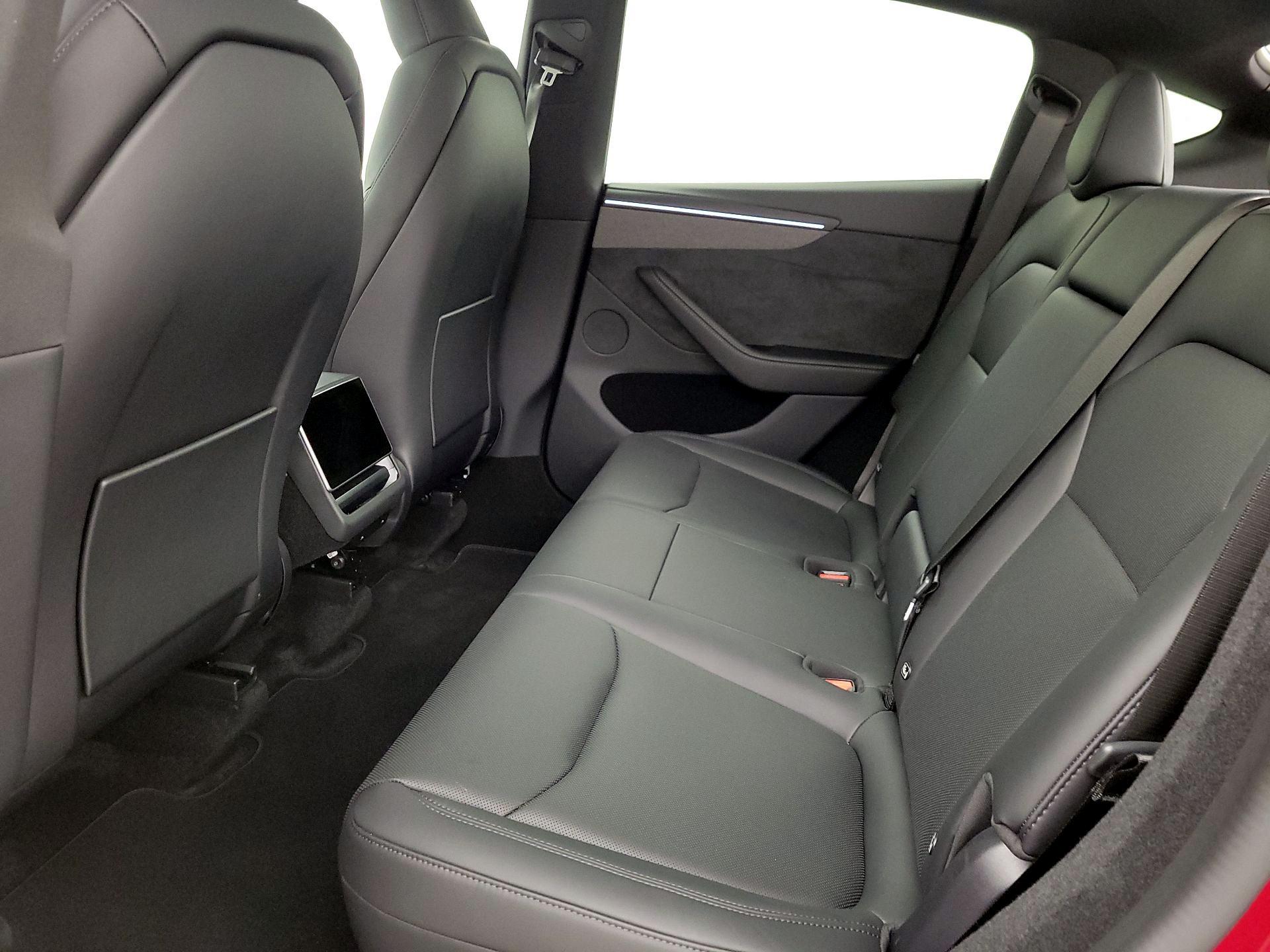 Thumbnail: 2026 Tesla Model Y - 19