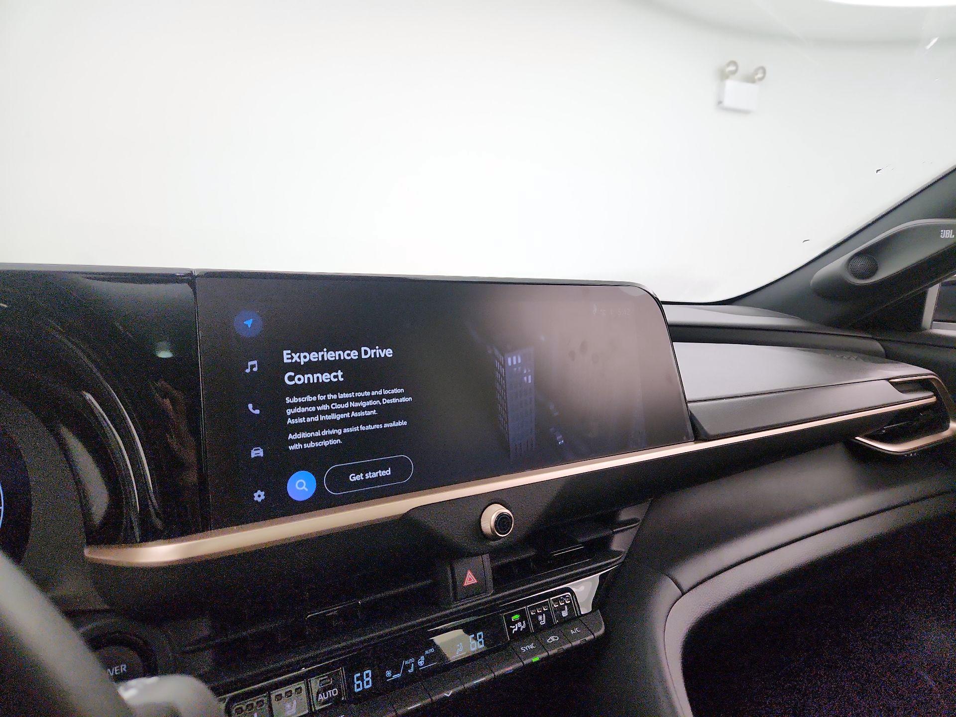 Thumbnail: 2025 Toyota Crown Signia - 14