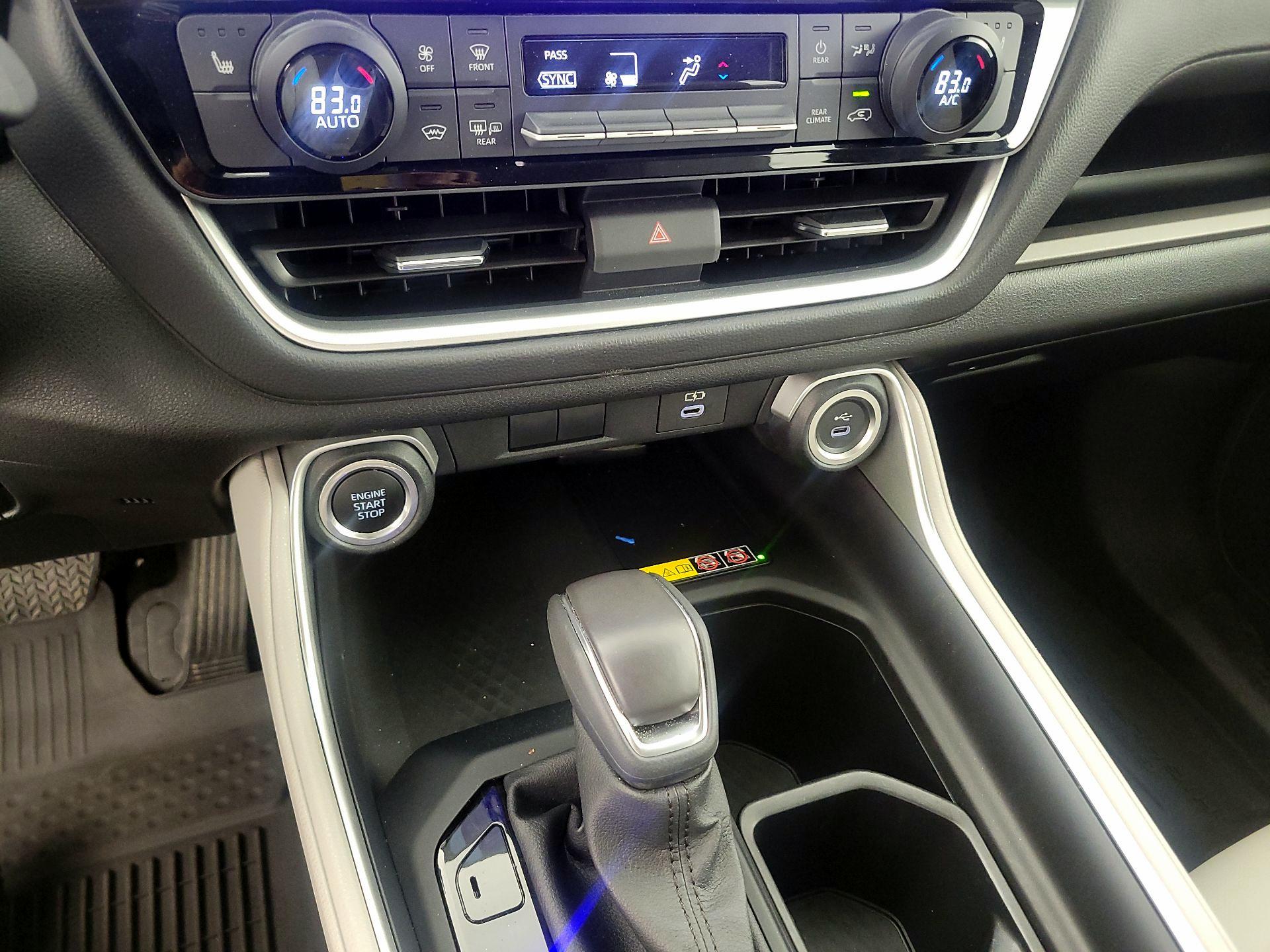 Thumbnail: 2024 Toyota Grand Highlander - 16