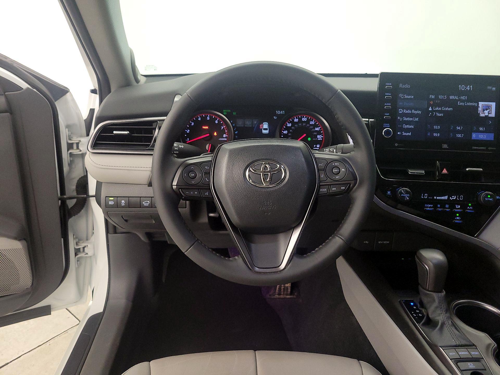 Thumbnail: 2024 Toyota Camry - 10