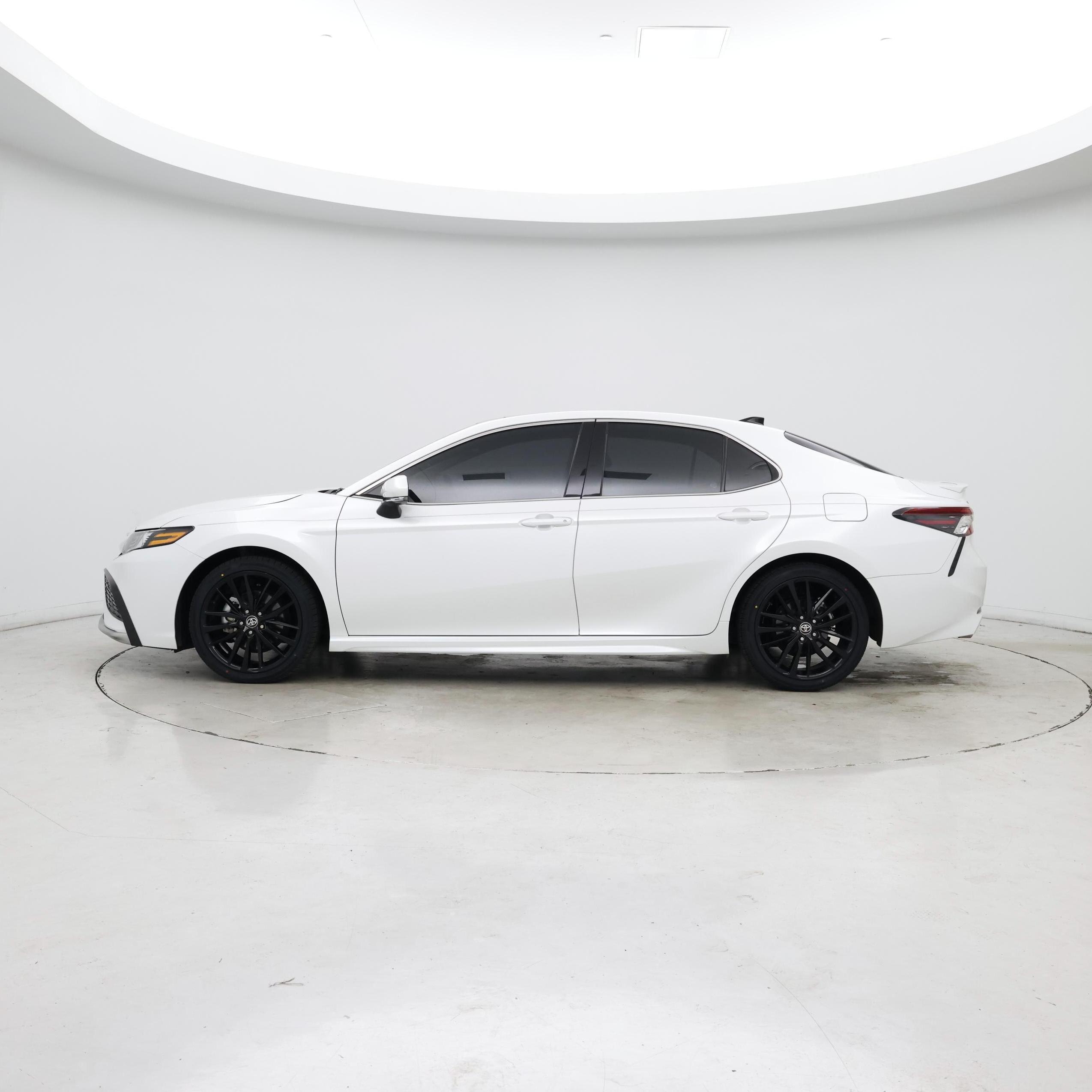 Thumbnail: 2024 Toyota Camry - 3