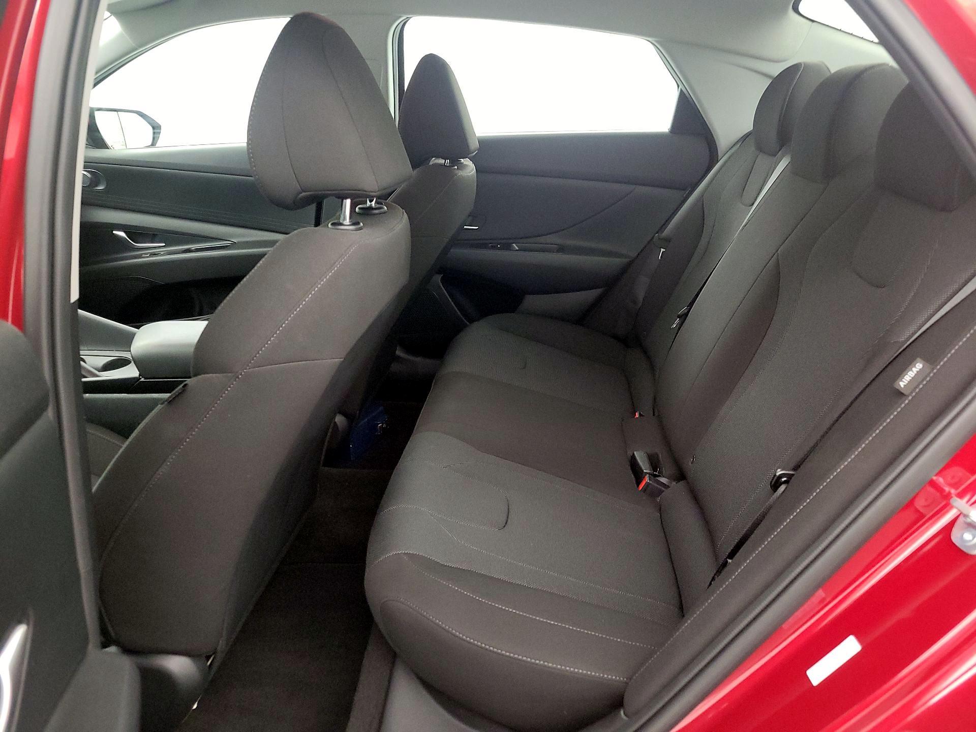 Thumbnail: 2025 Hyundai Elantra - 19