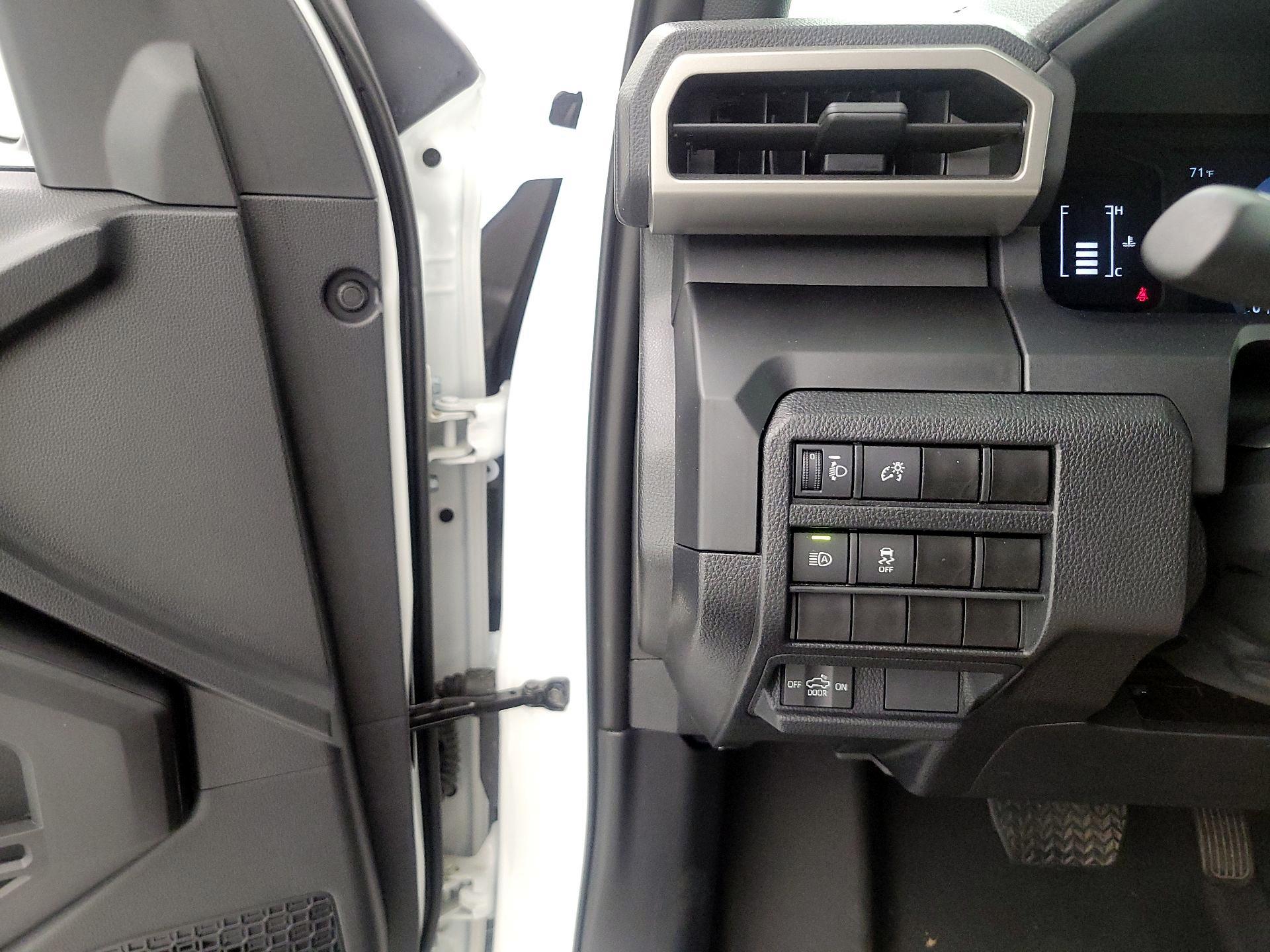 Thumbnail: 2024 Toyota Tacoma - 13