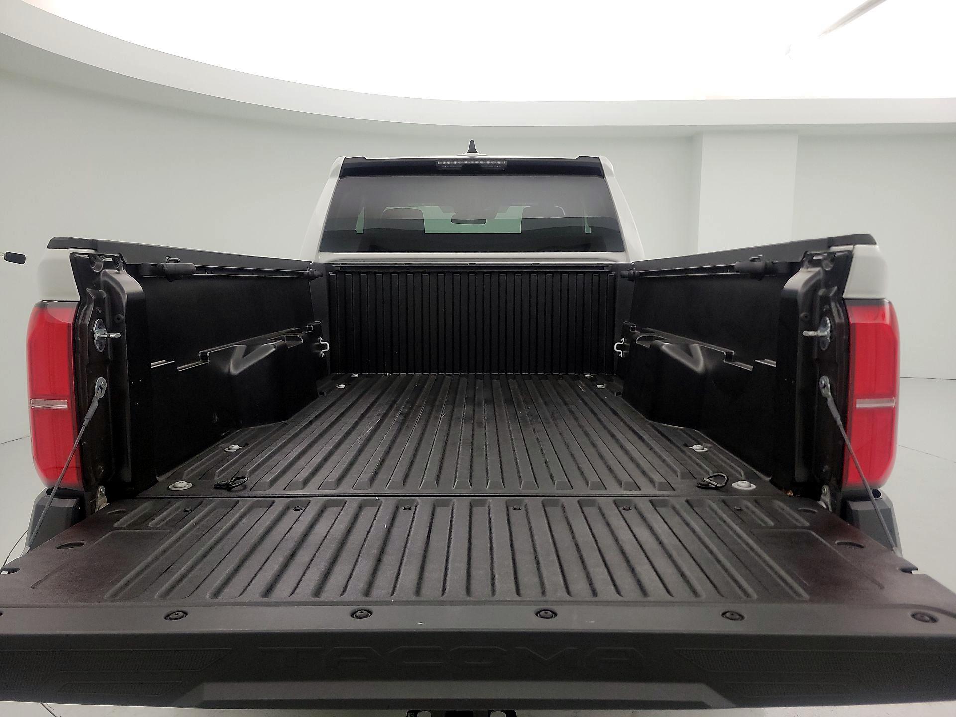 Thumbnail: 2024 Toyota Tacoma - 19