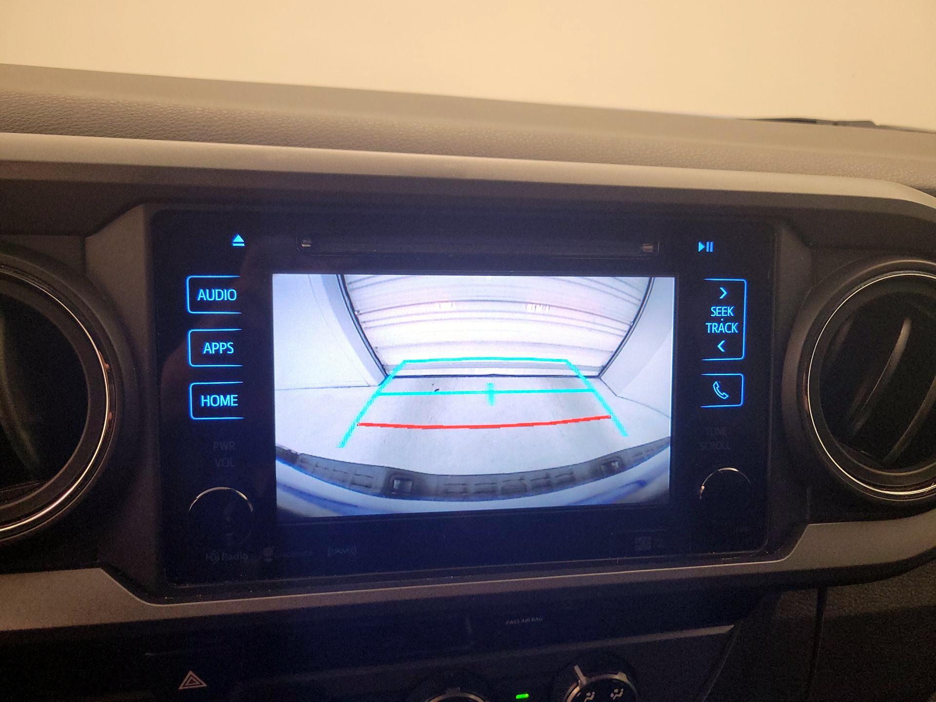 Thumbnail: 2018 Toyota Tacoma - 14