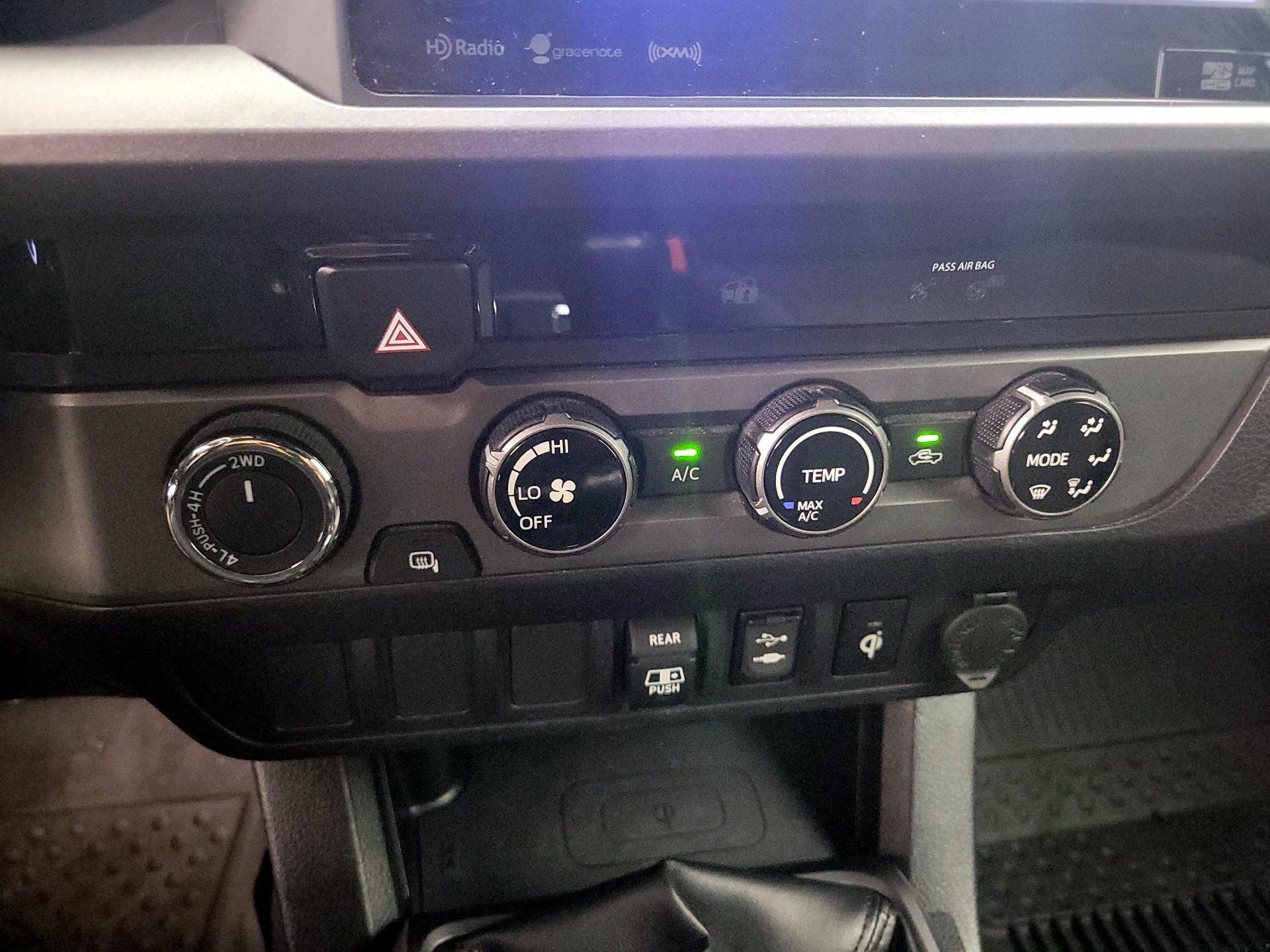 Thumbnail: 2018 Toyota Tacoma - 16