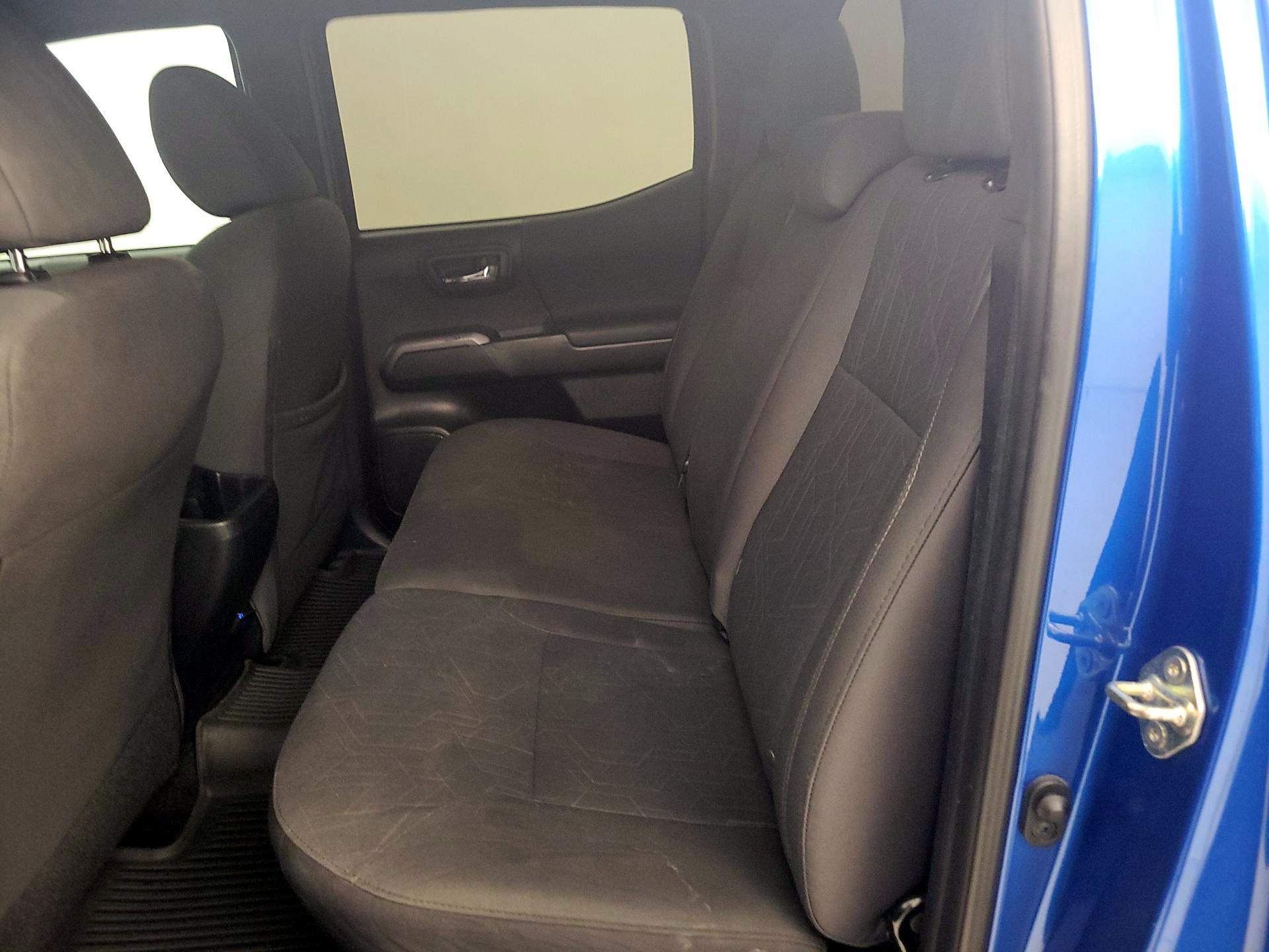 Thumbnail: 2018 Toyota Tacoma - 18