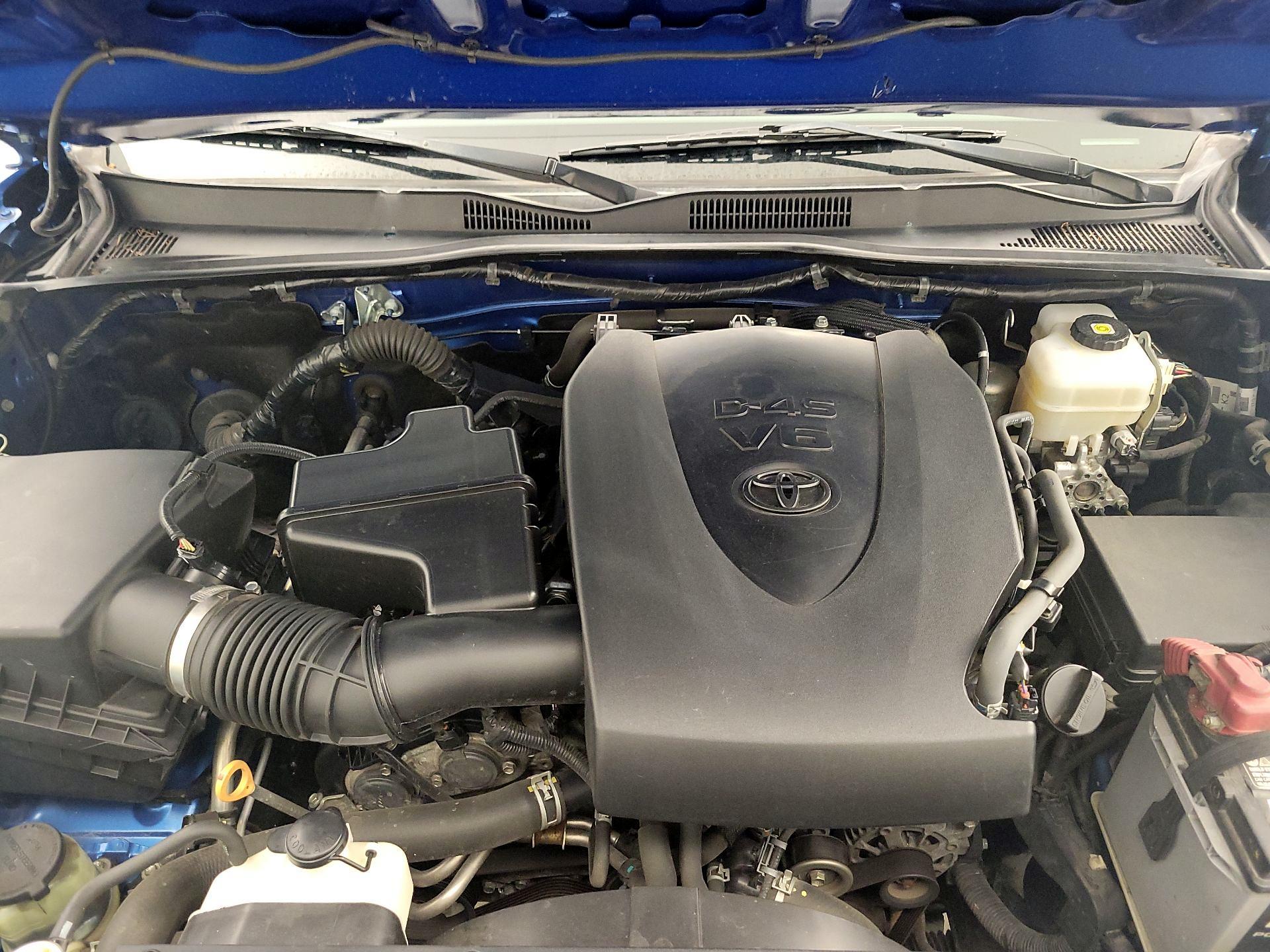 Thumbnail: 2018 Toyota Tacoma - 20