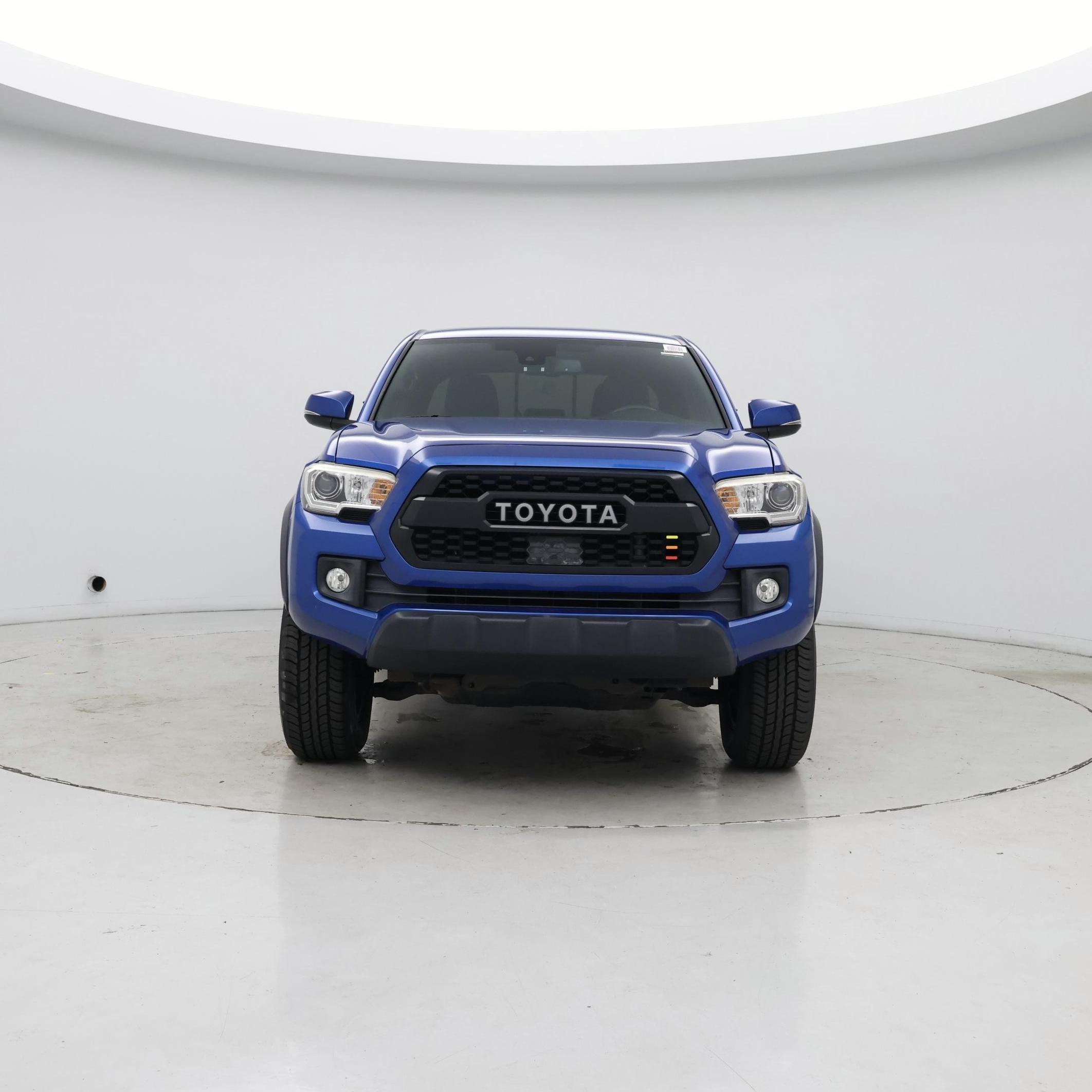 Thumbnail: 2018 Toyota Tacoma - 5