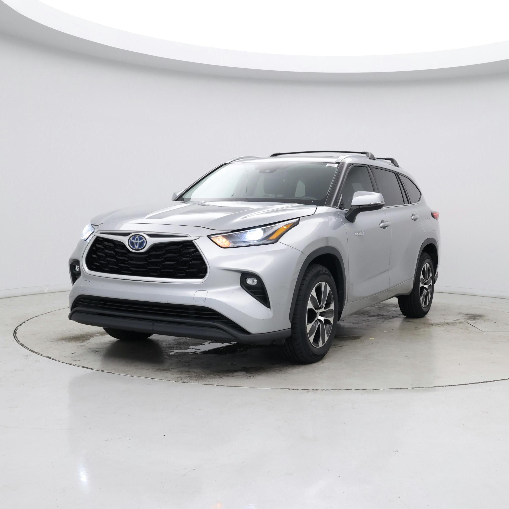 Thumbnail: 2021 Toyota Highlander - 4