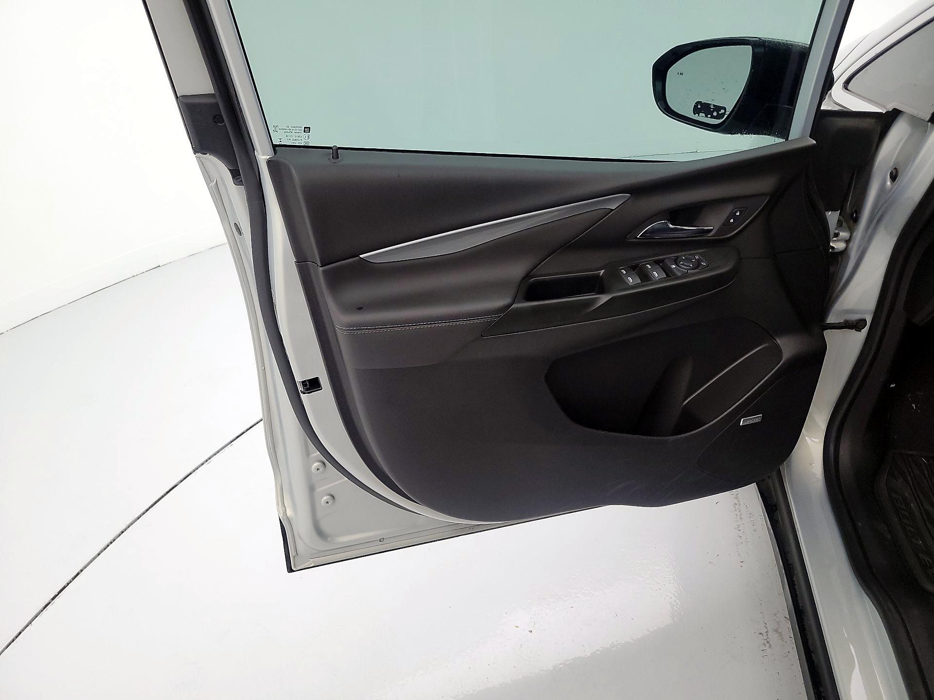 Thumbnail: 2023 Chevrolet Bolt EV - 12