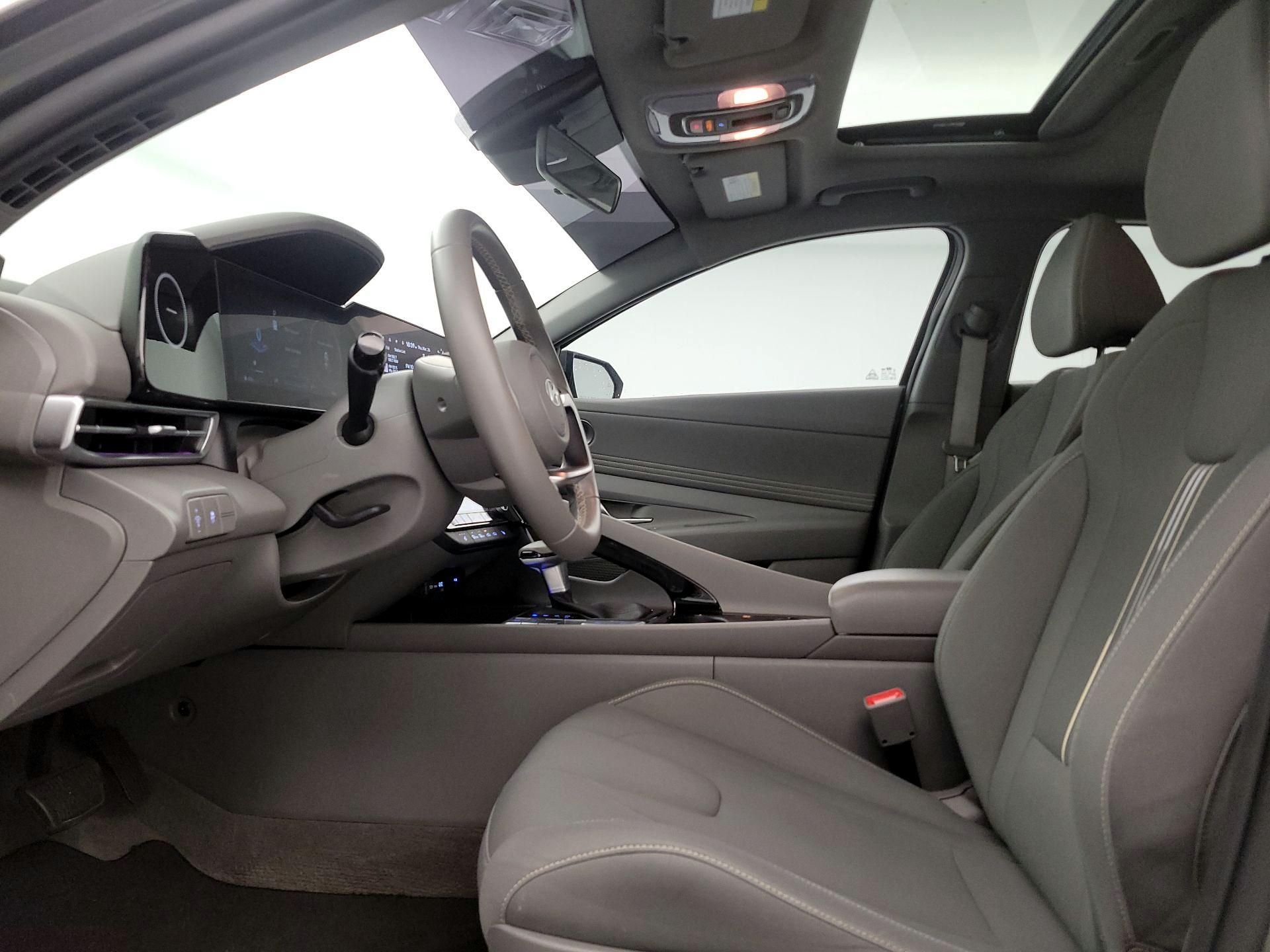 Thumbnail: 2025 Hyundai Elantra - 20